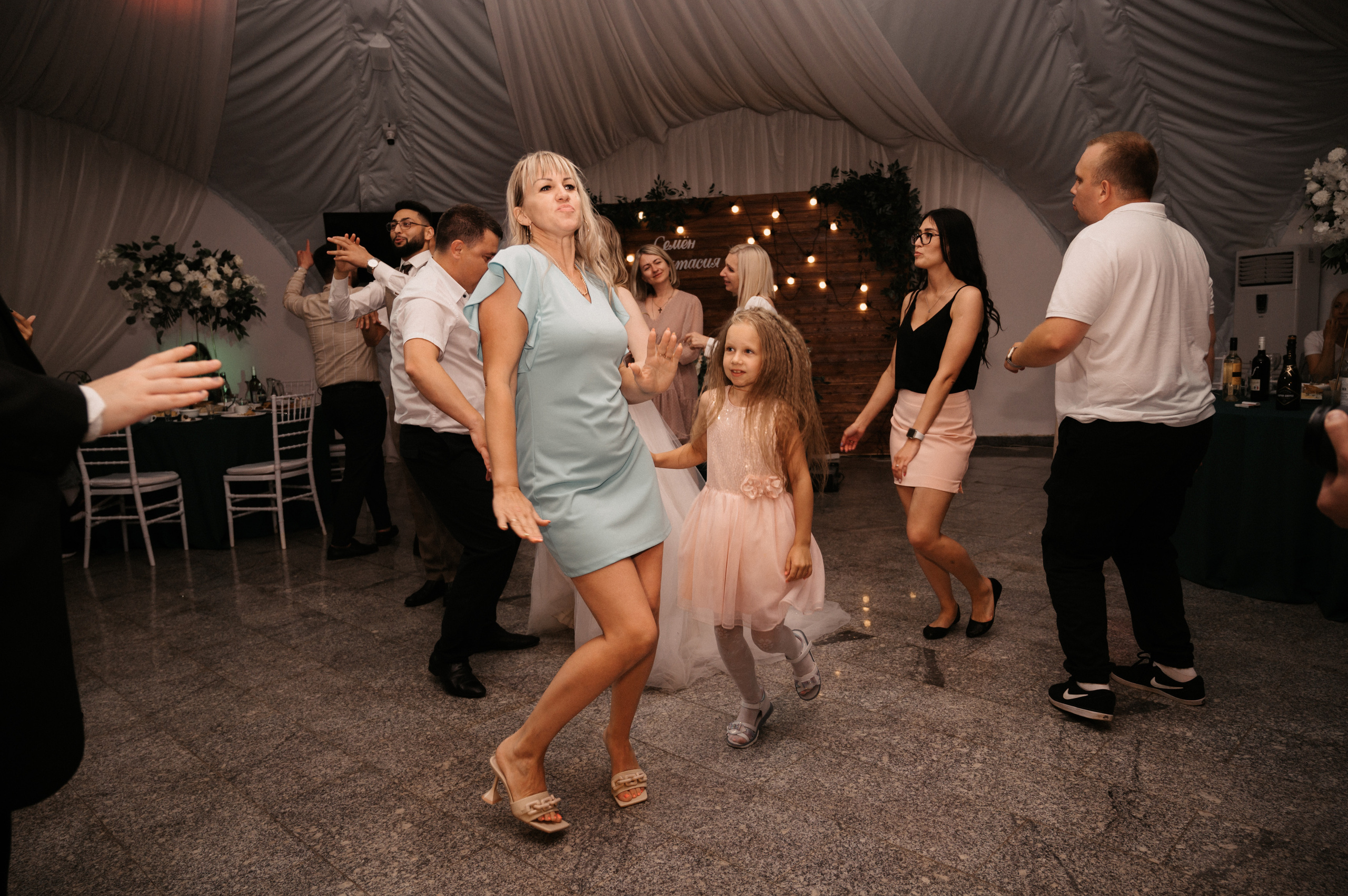 Счастливы и точка. Свадебный фотограф Александр Давыдов