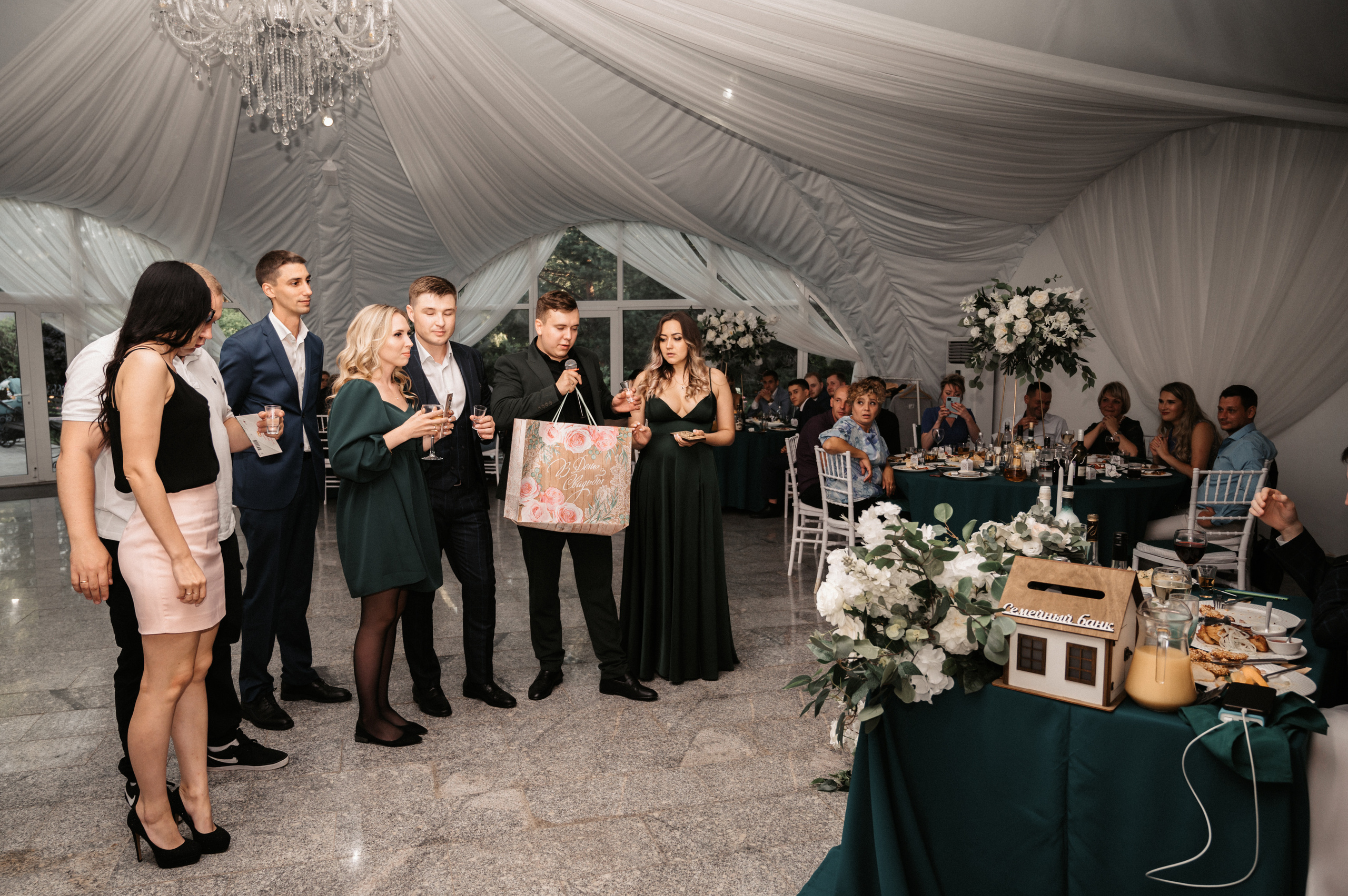 Счастливы и точка. Свадебный фотограф Александр Давыдов