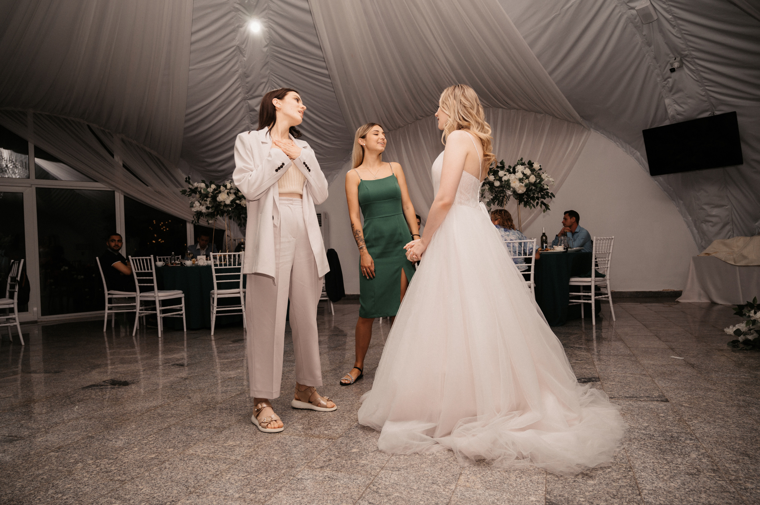 Счастливы и точка. Свадебный фотограф Александр Давыдов