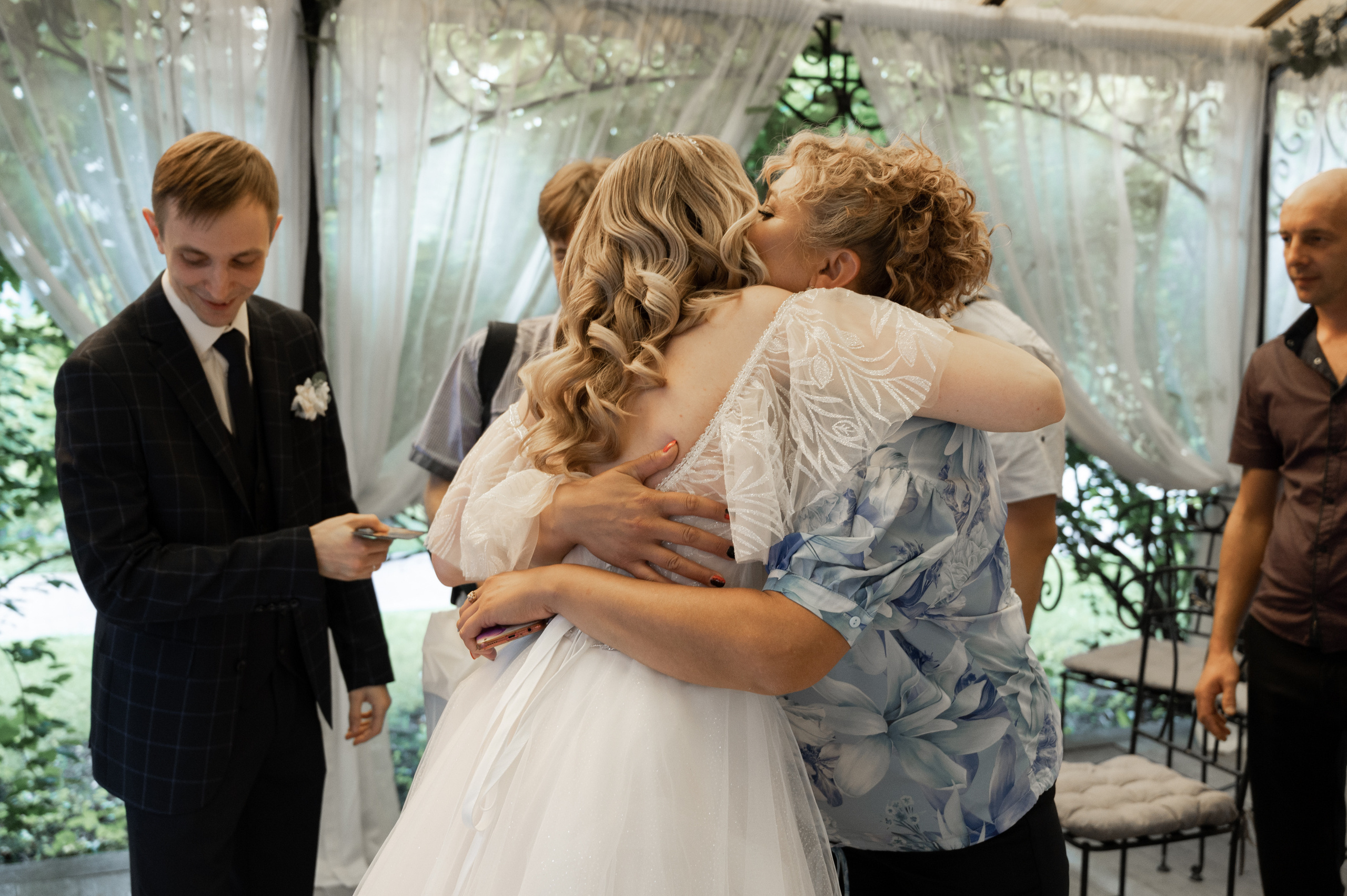 Счастливы и точка. Свадебный фотограф Александр Давыдов