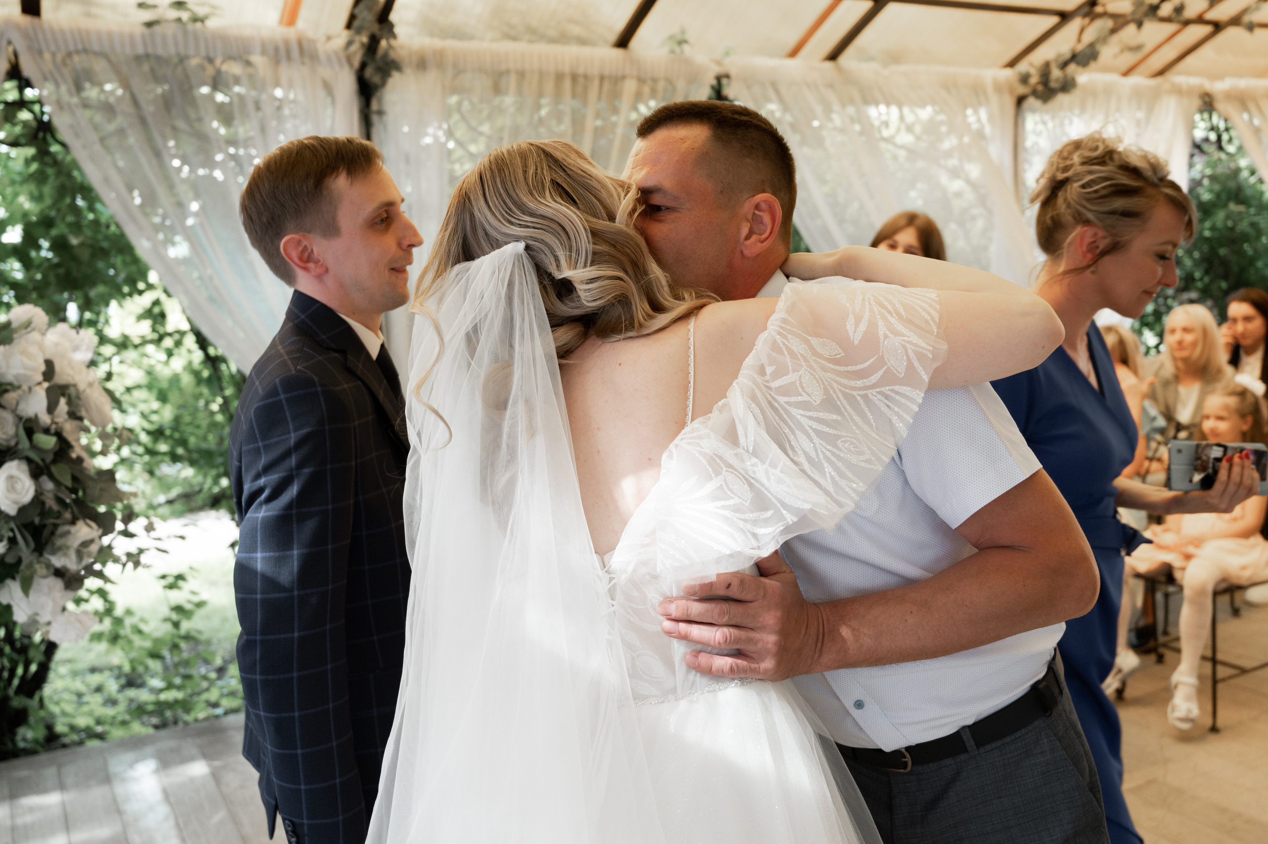 Счастливы и точка. Свадебный фотограф Александр Давыдов