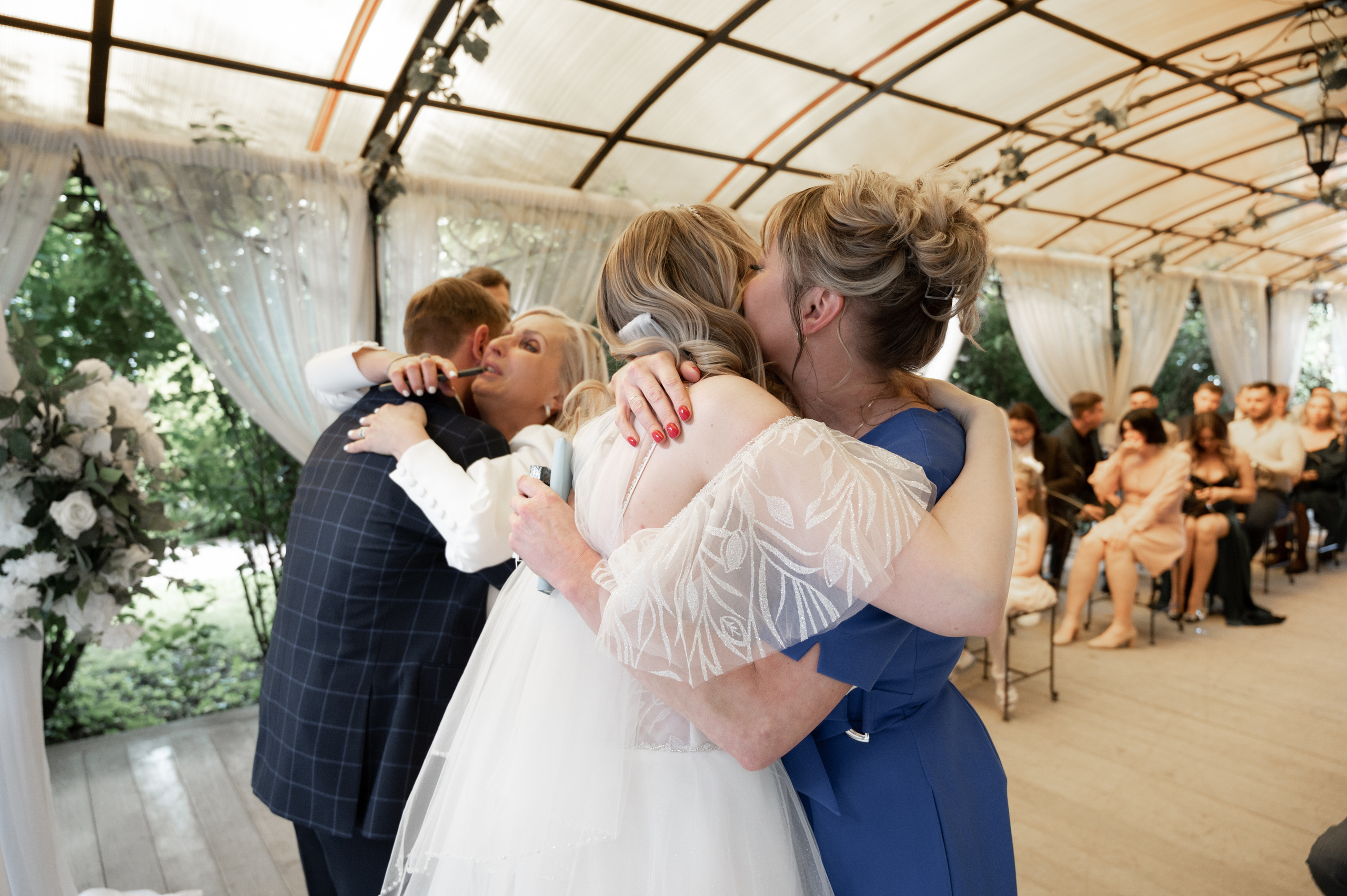 Счастливы и точка. Свадебный фотограф Александр Давыдов