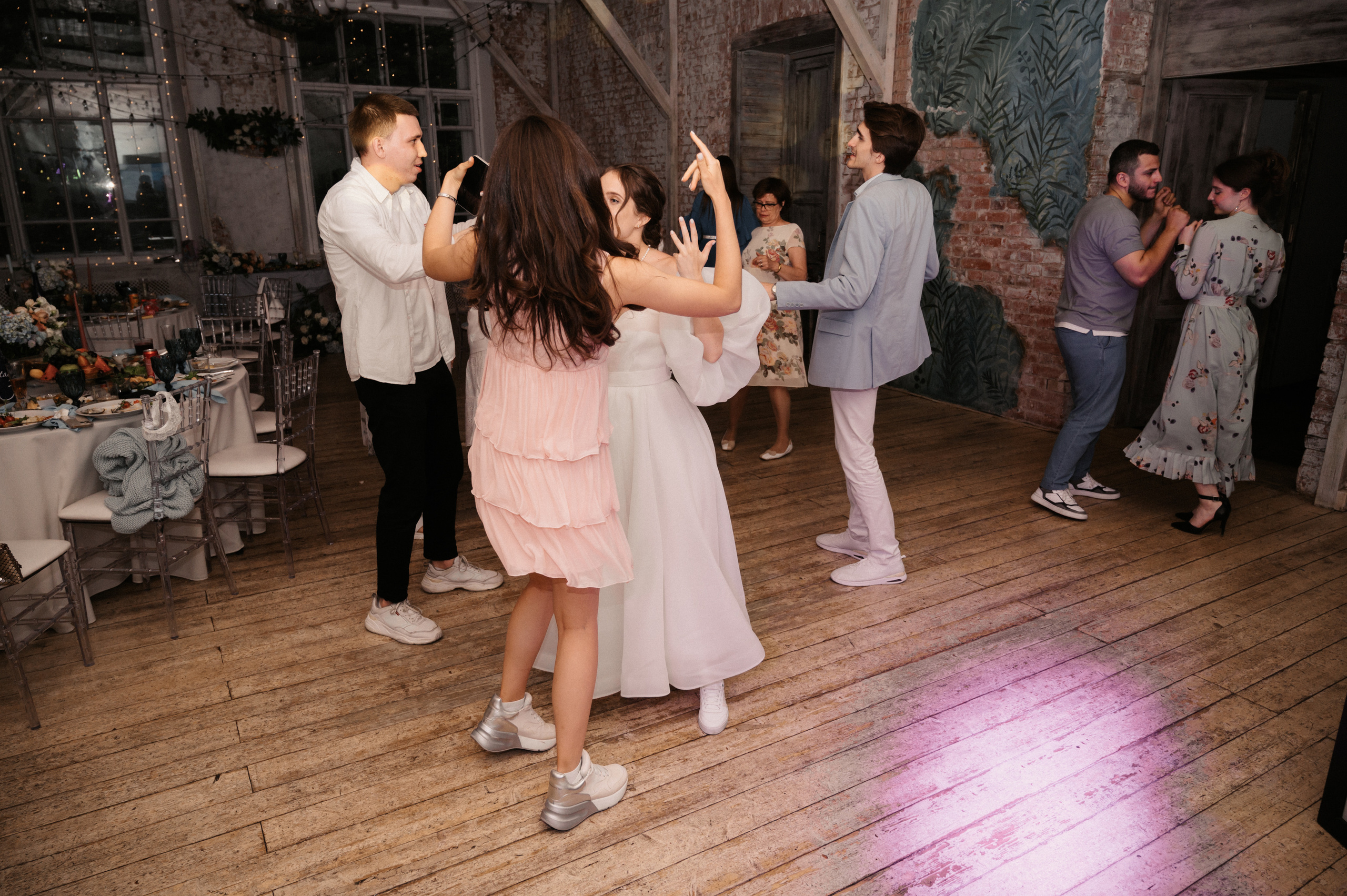 Искренне. Свадебный фотограф Александр Давыдов