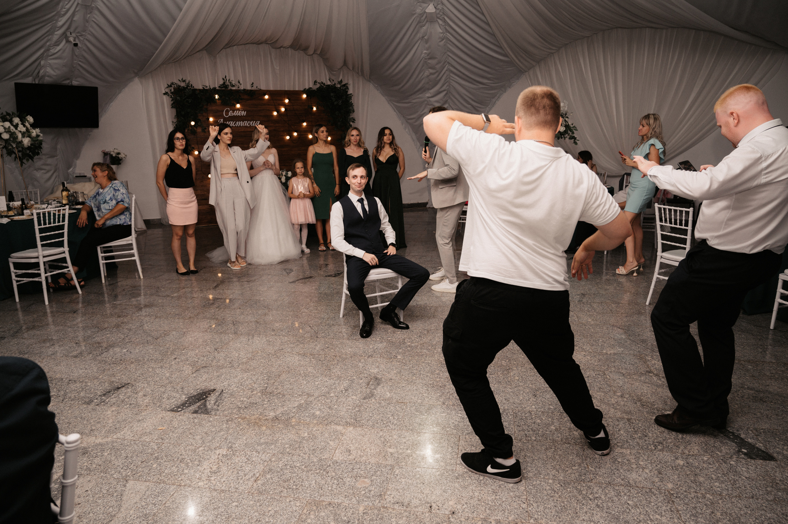 Счастливы и точка. Свадебный фотограф Александр Давыдов