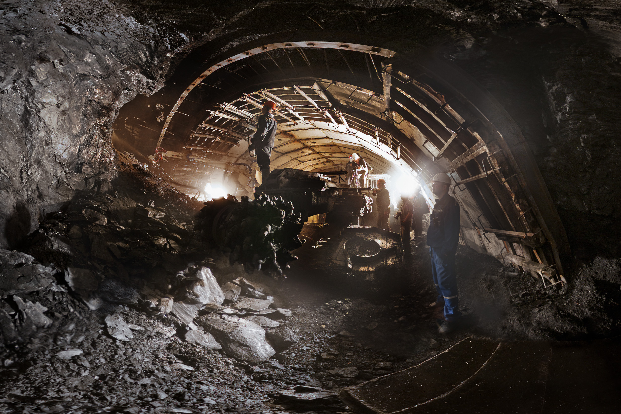 Фотосъемка строительства и инфраструктуры: Строительство автомобильной и железной дороги Адлер — Красная Поляна