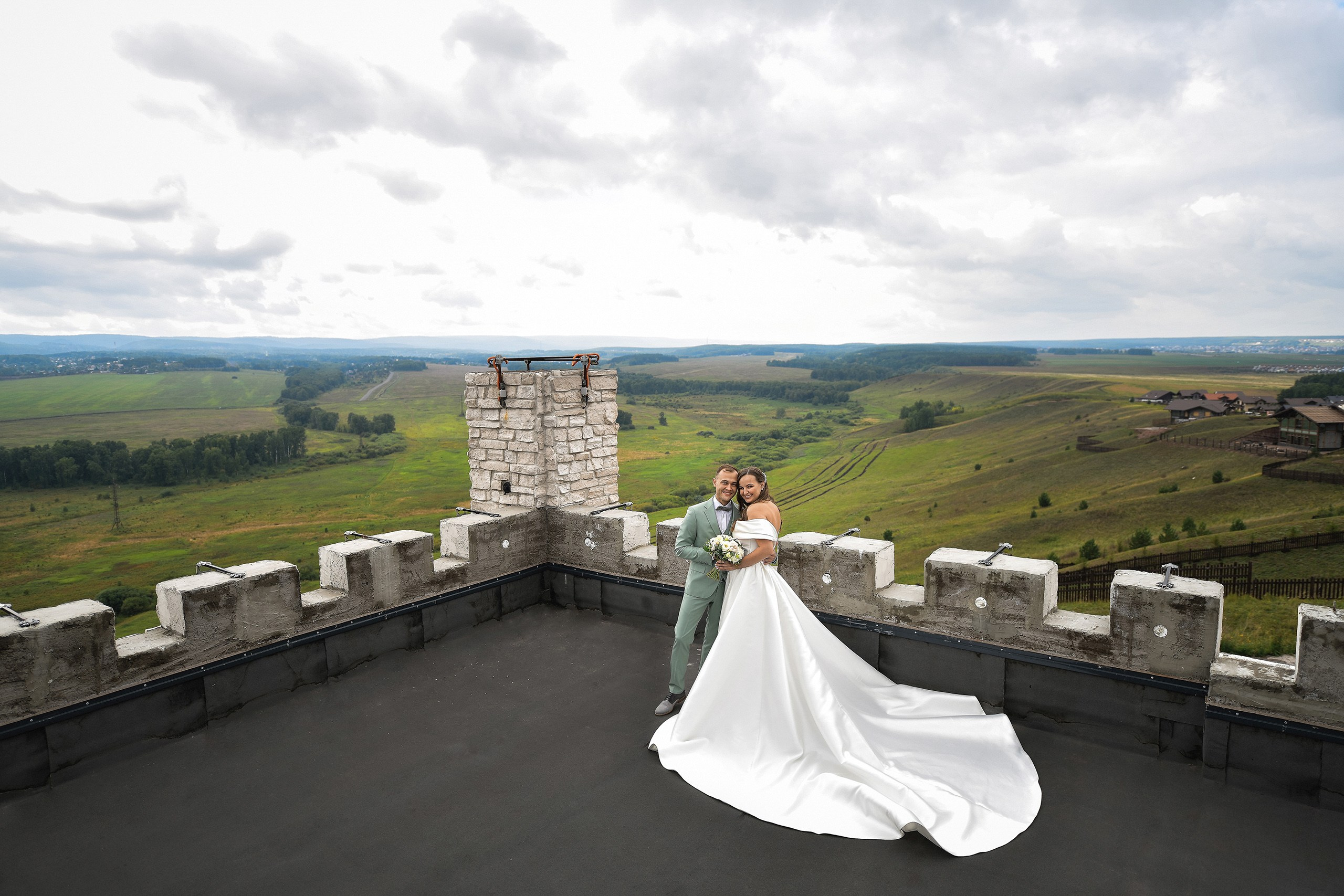 Свадьба в замке Шамони Красноярск. 📸 Свадебный и семейный фотограф в Красноярске Тихомиров Евгений | 17 лет опыта | 800+ свадеб