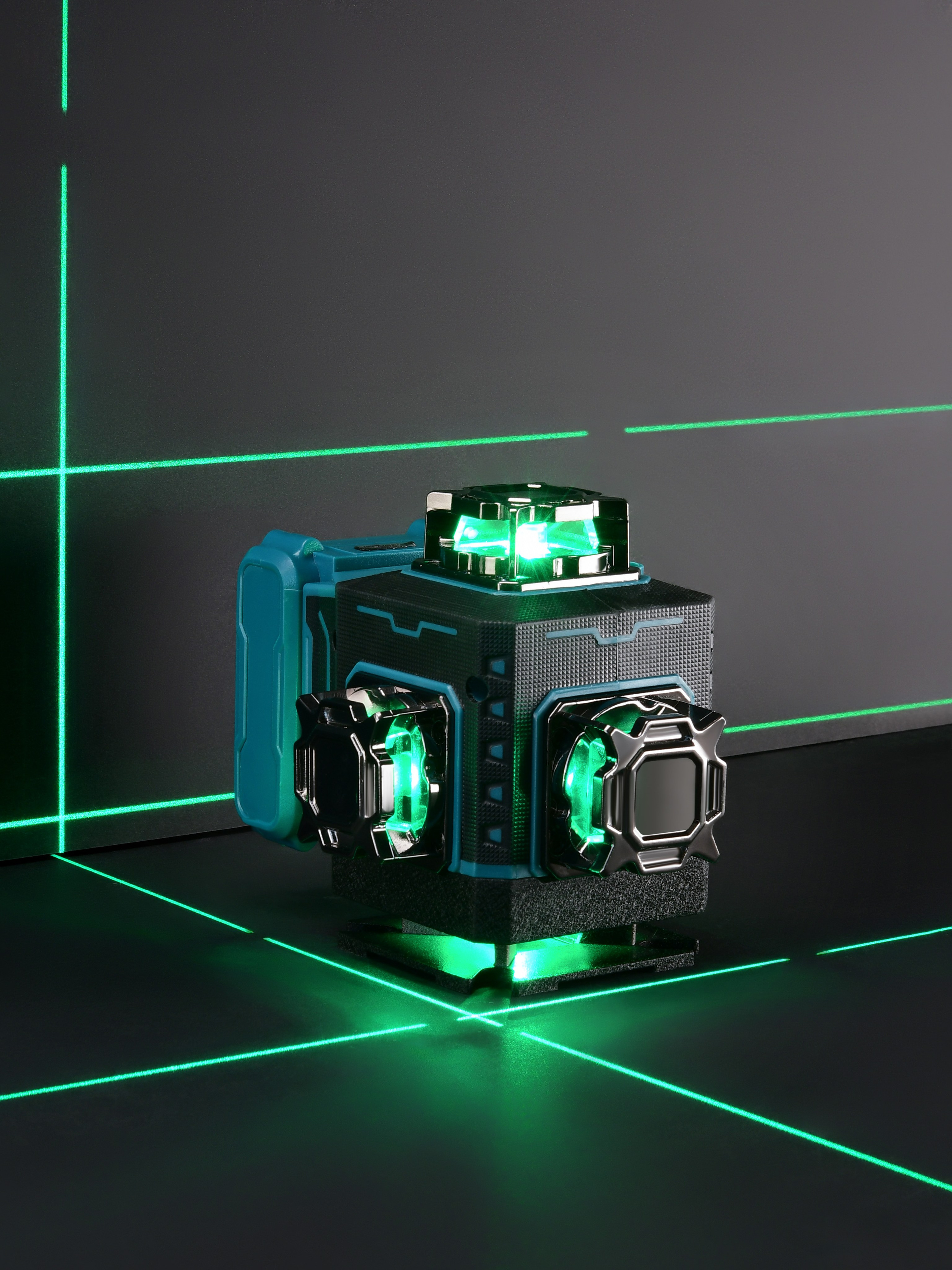 Съёмка инструментов для строителей в Москве. Предметная фотосъемка для маркетплейсов в Москве. Предметный фотограф Дмитрий Дрогунов