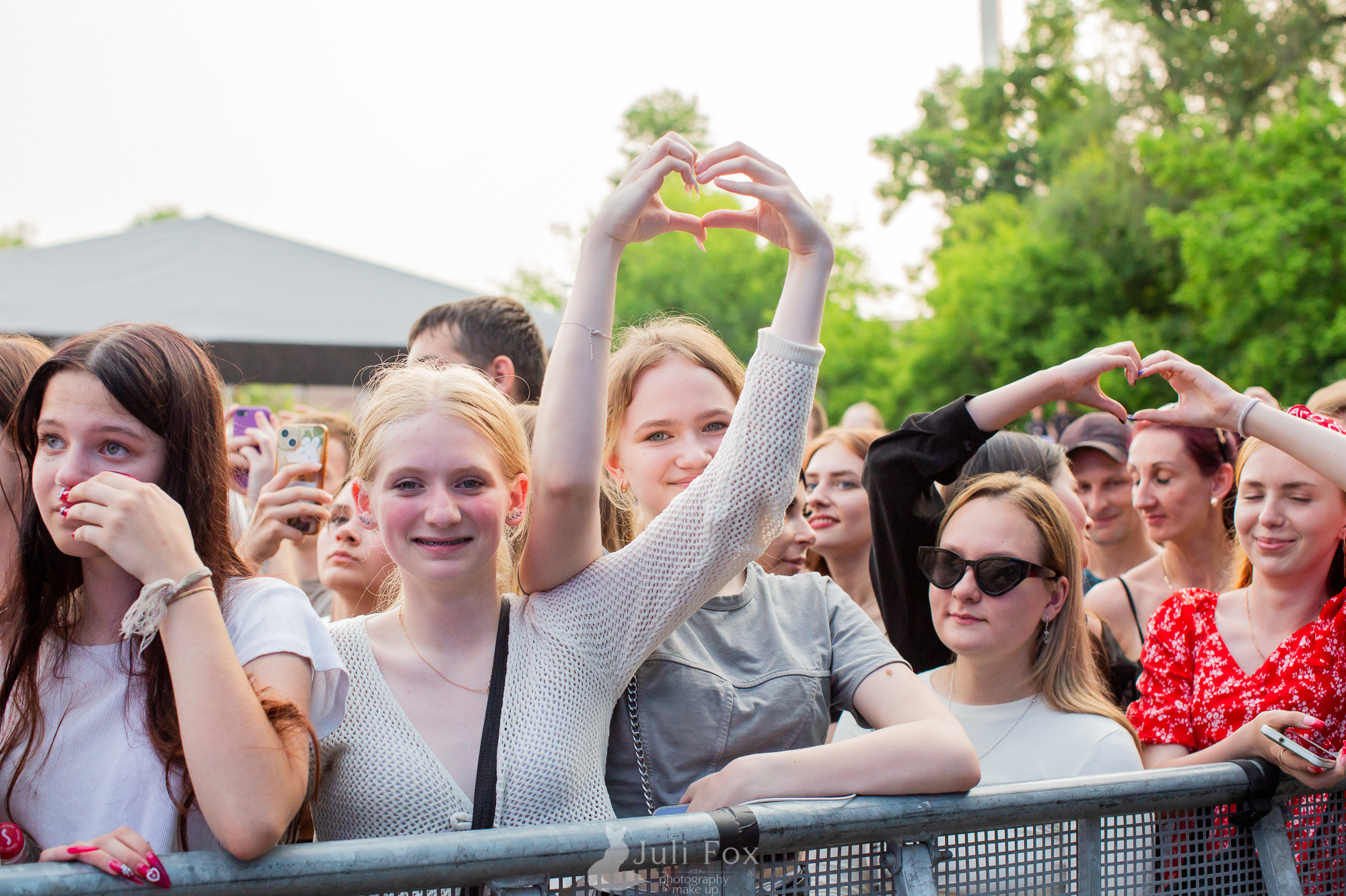 Репортажная фотосъемка во Владивостоке. Портретный, свадебный, репортажный фотограф во Владивостоке Юлиана Джули Фокс