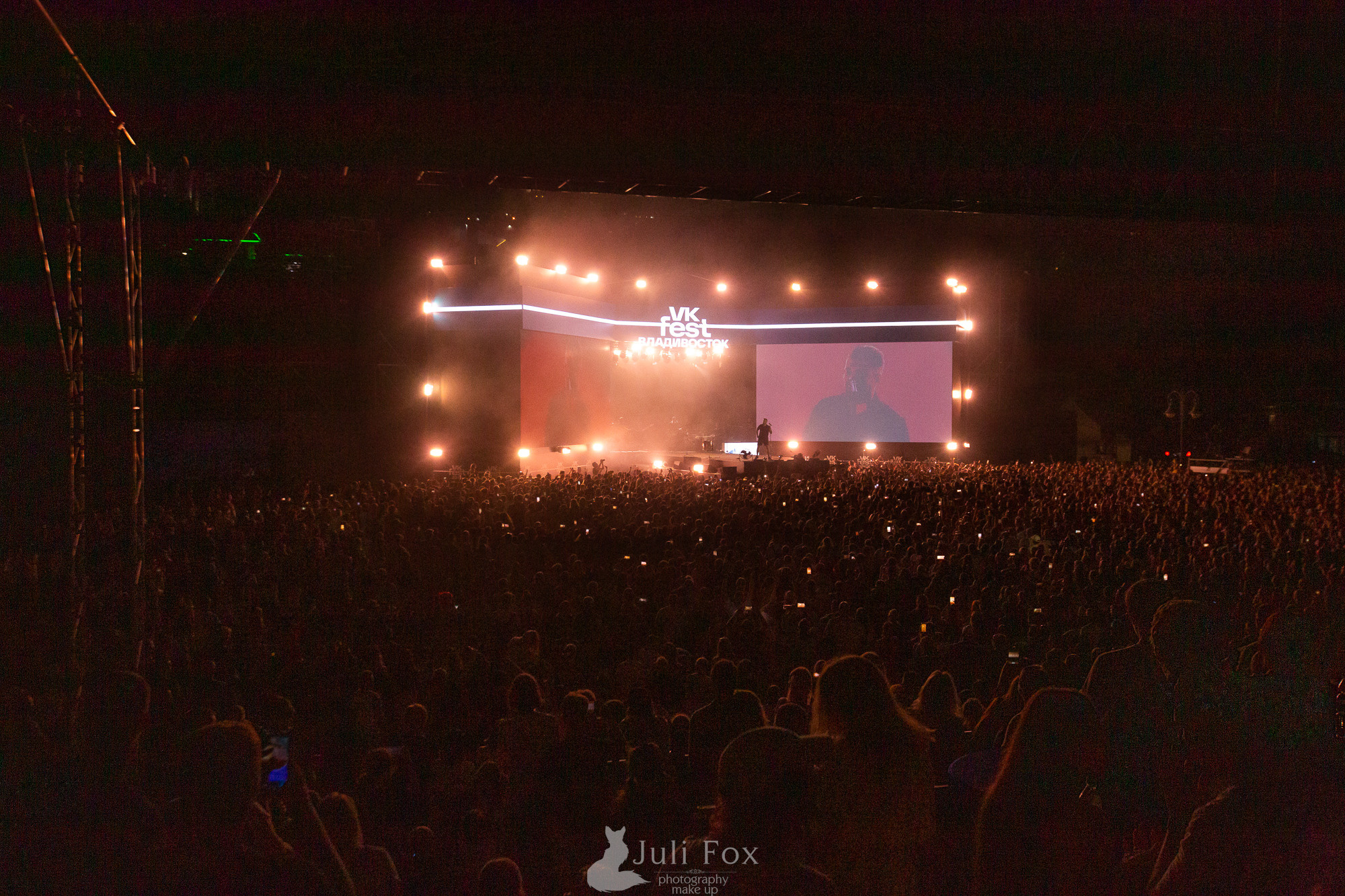 Репортажная фотосъемка во Владивостоке. Портретный, свадебный, репортажный фотограф во Владивостоке Юлиана Джули Фокс