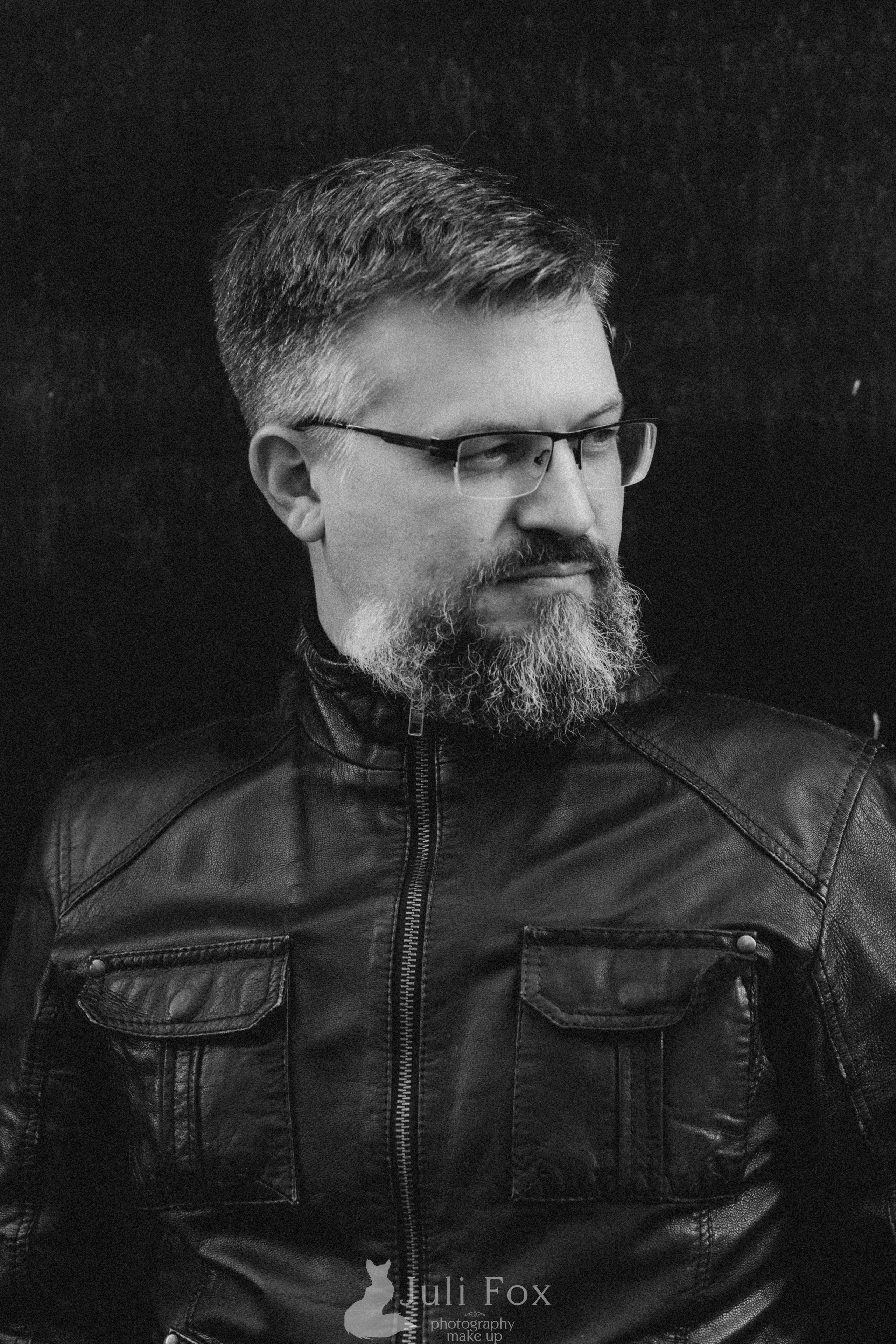 МУЖСКИЕ ПОРТРЕТЫ. Портретный, свадебный, репортажный фотограф во Владивостоке Юлиана Джули Фокс