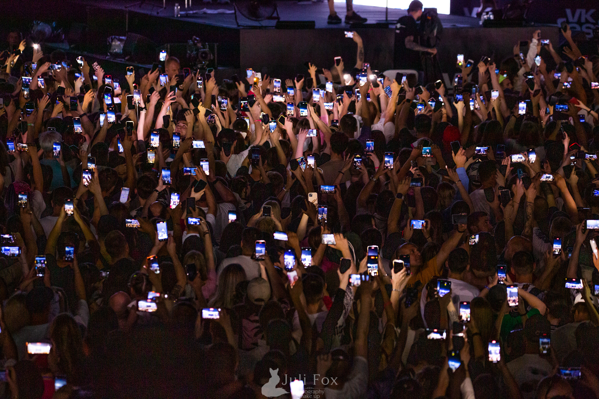 Репортажная фотосъемка во Владивостоке. Портретный, свадебный, репортажный фотограф во Владивостоке Юлиана Джули Фокс