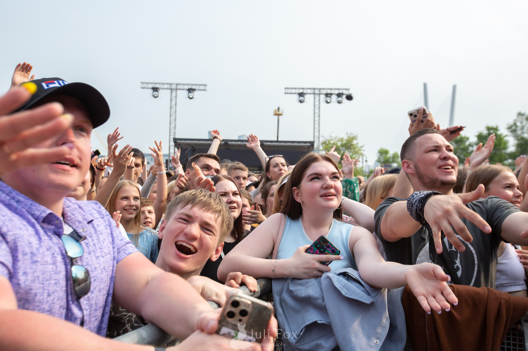 Репортажная фотосъемка во Владивостоке. Портретный, свадебный, репортажный фотограф во Владивостоке Юлиана Джули Фокс