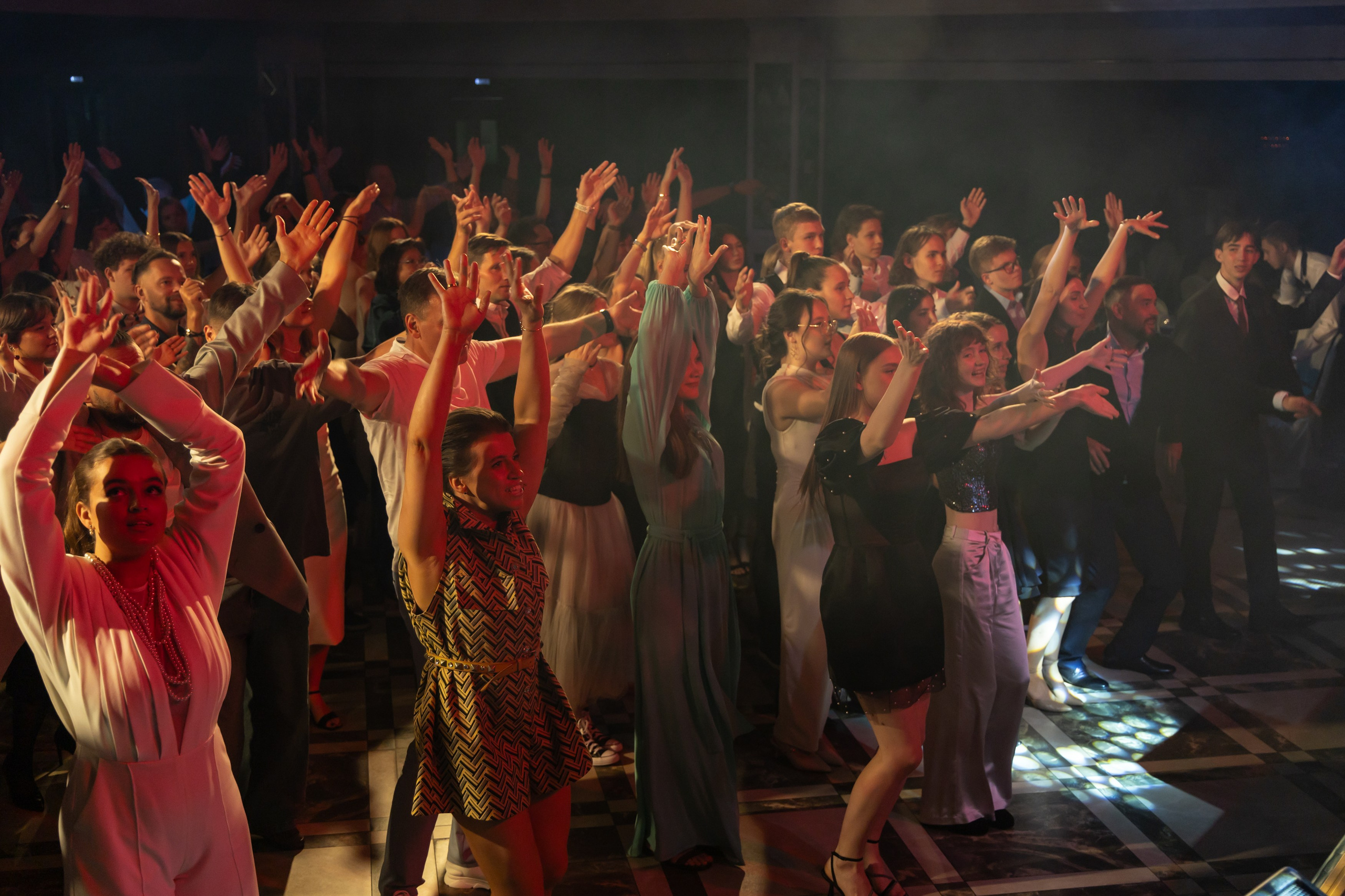 Выпускной: Гимназия1. Фотограф свадебный, репортажный, индивидуальный, фото для маркетплейсов, брендов, автосалонов