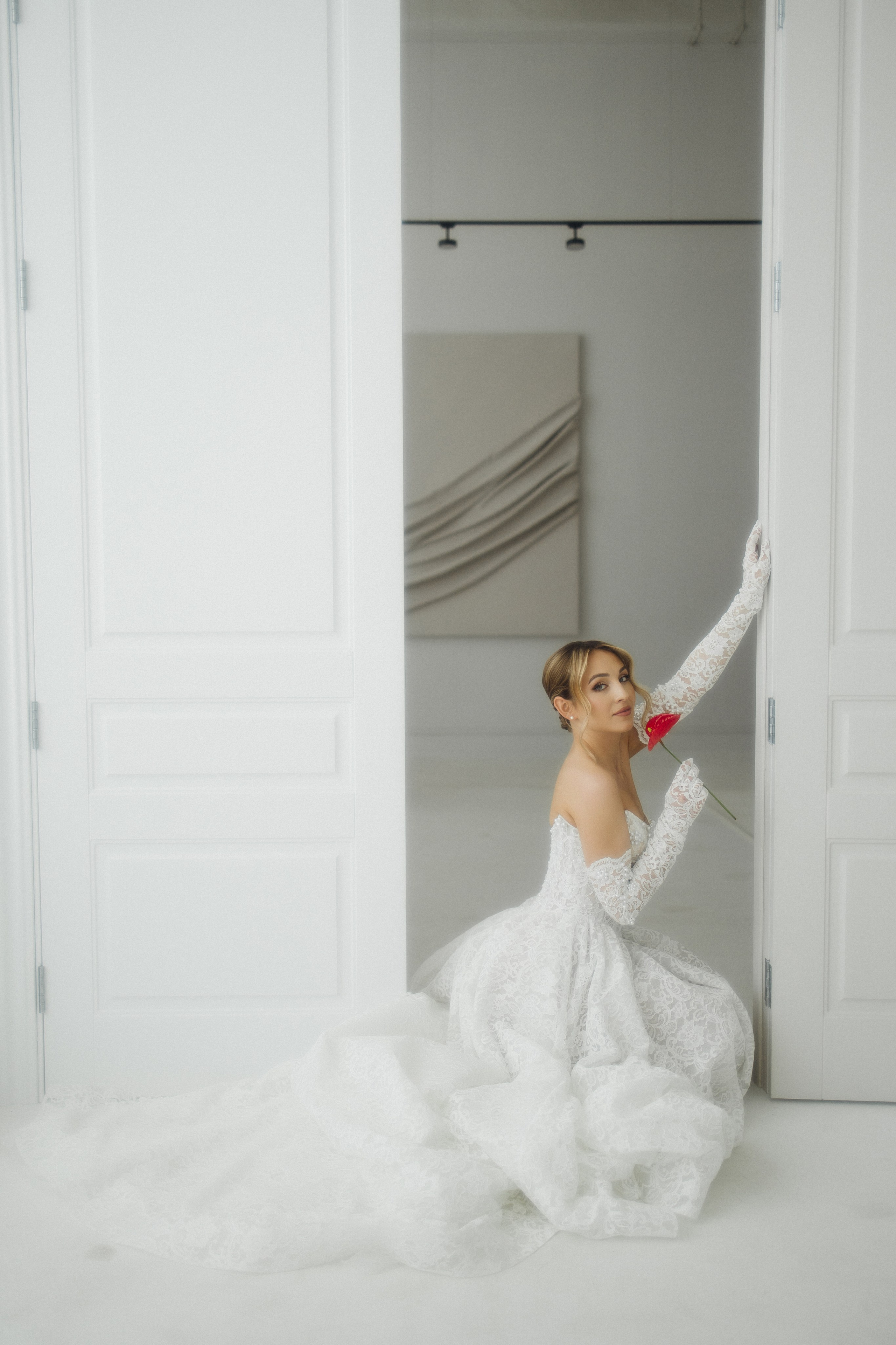 От любви есть только одно средство: любить ещё больше