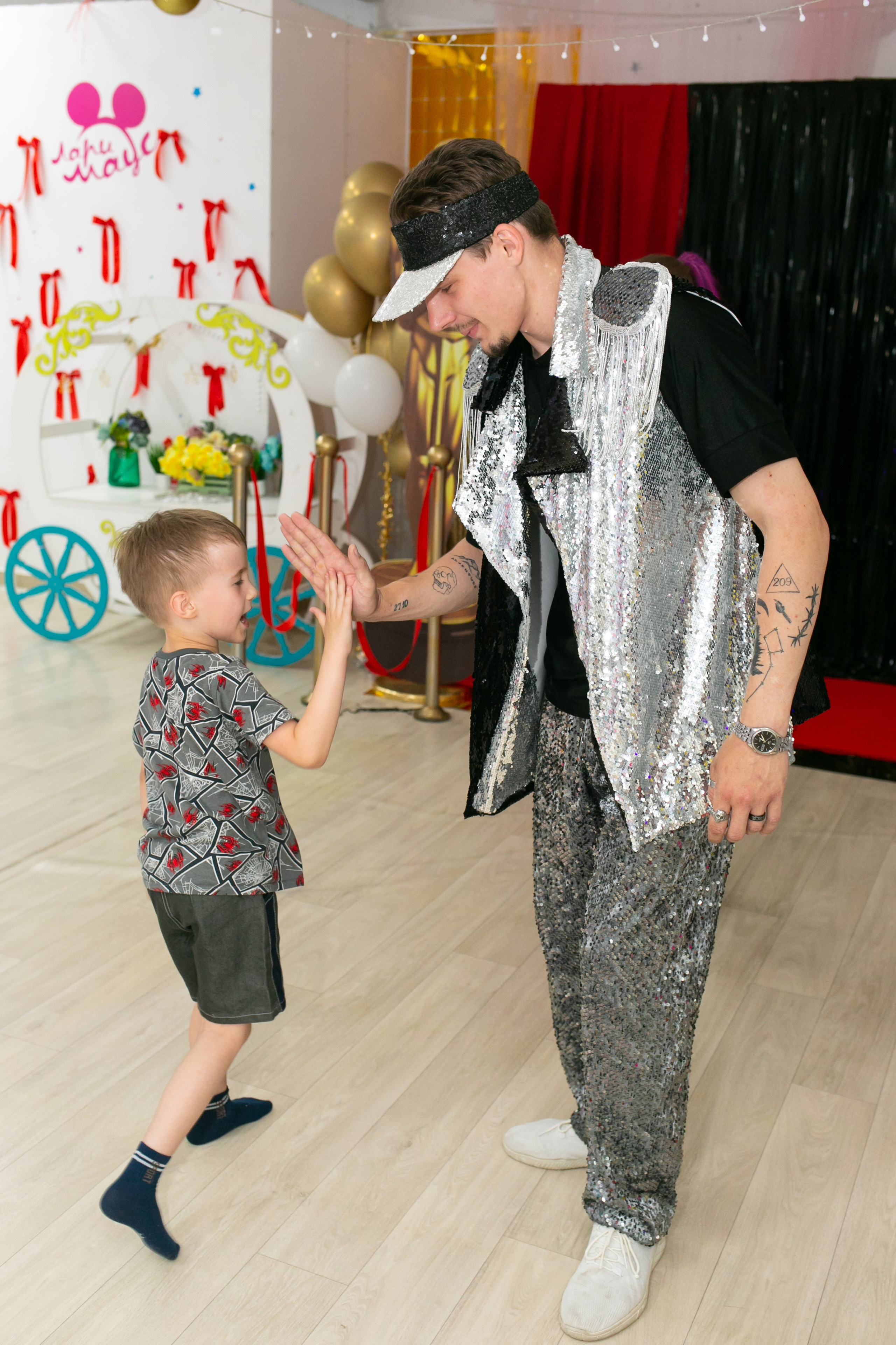 Выпускные и Утренники. Фотограф новорожденных и семейный фотограф НСО г. Бердск Марина Львова