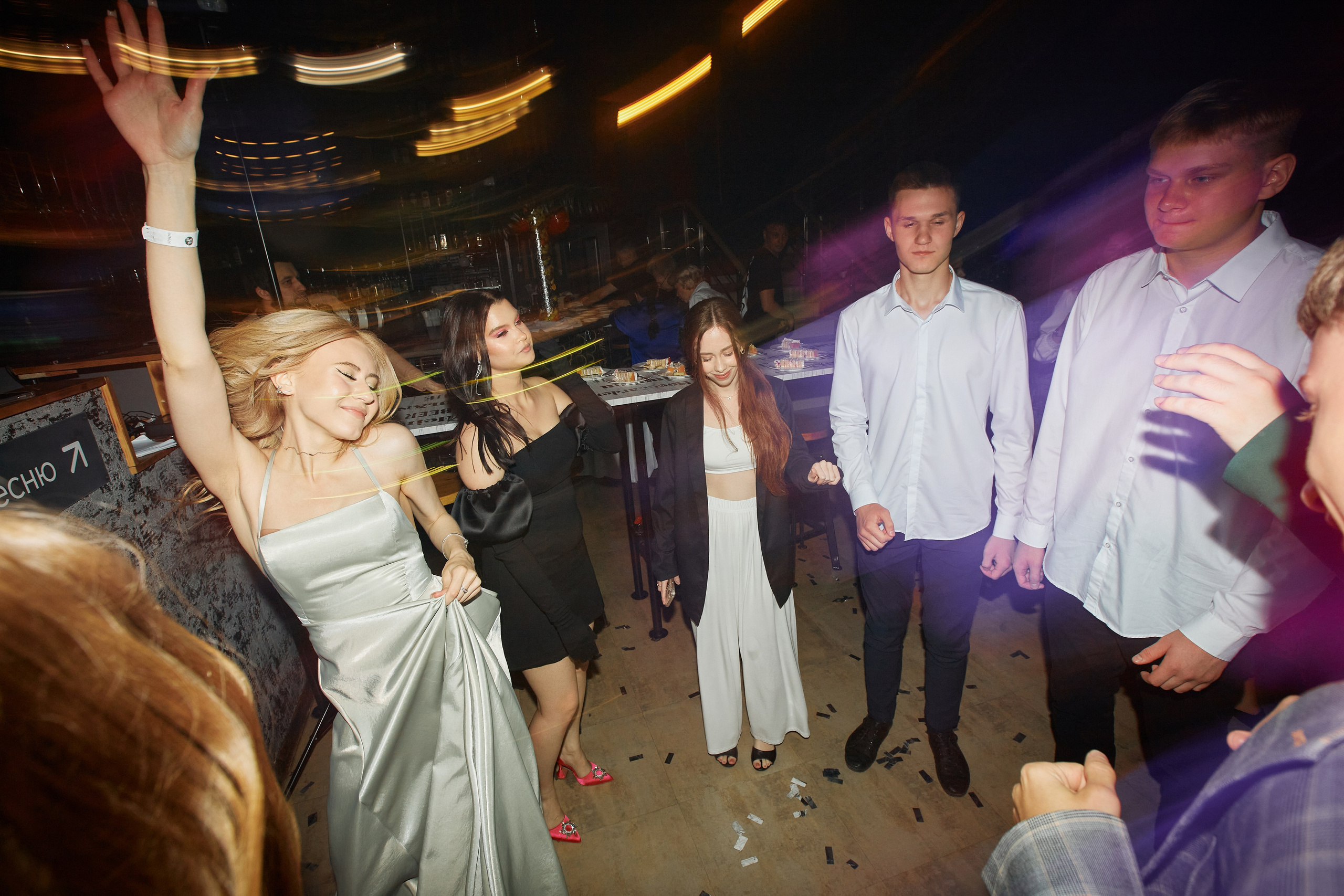 Выпускной 11 класс. Ваш фотограф Антон Колташов город Курган Тюмень Челябинск Екатеринбург