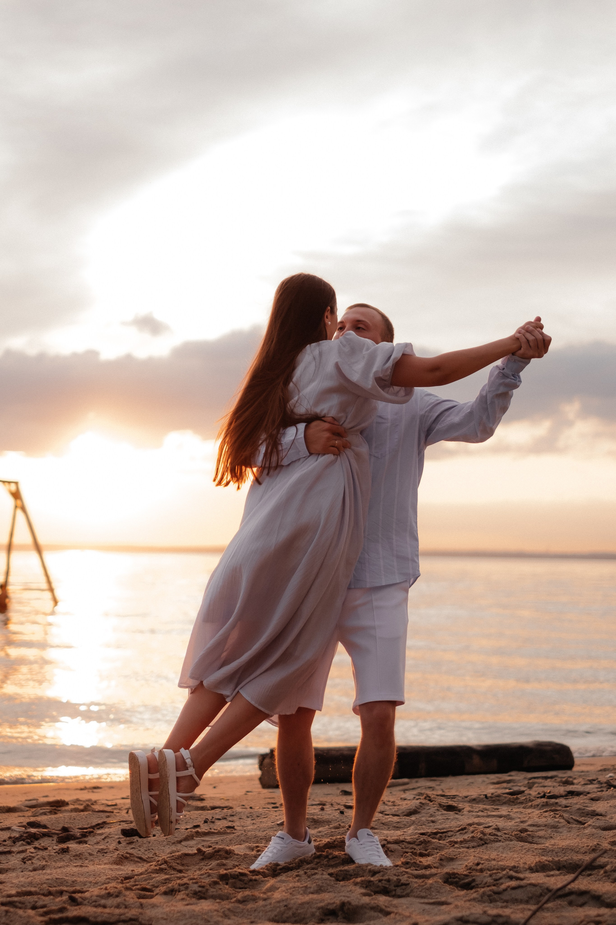 Алина, Ярослав и Тая на берегу. Фотограф в Новосибирске Диана Ильиных