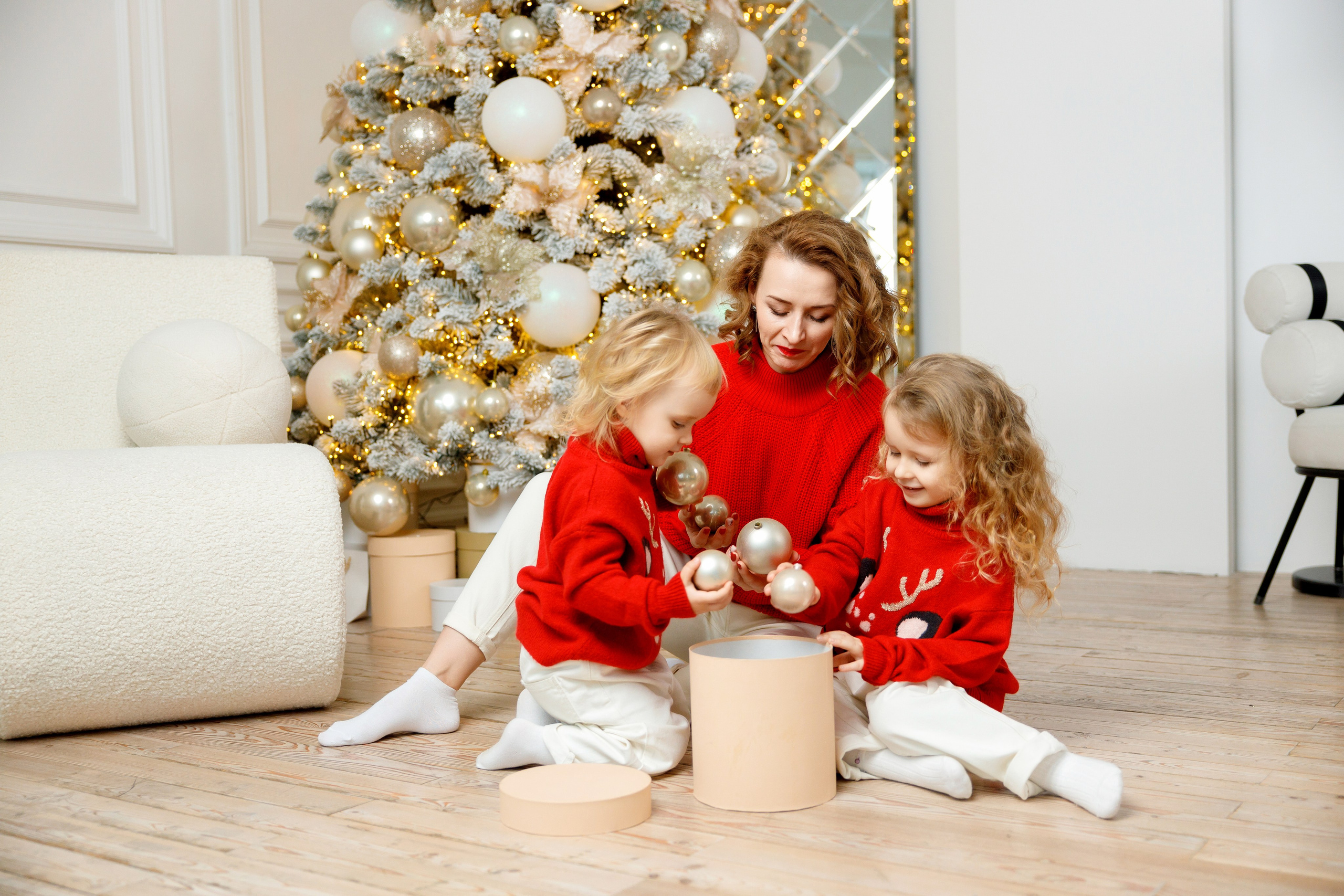 Новый год 2024. Дмитрий Белим — Семейный фотограф в Омске | Фотосессии для беременных и малышей