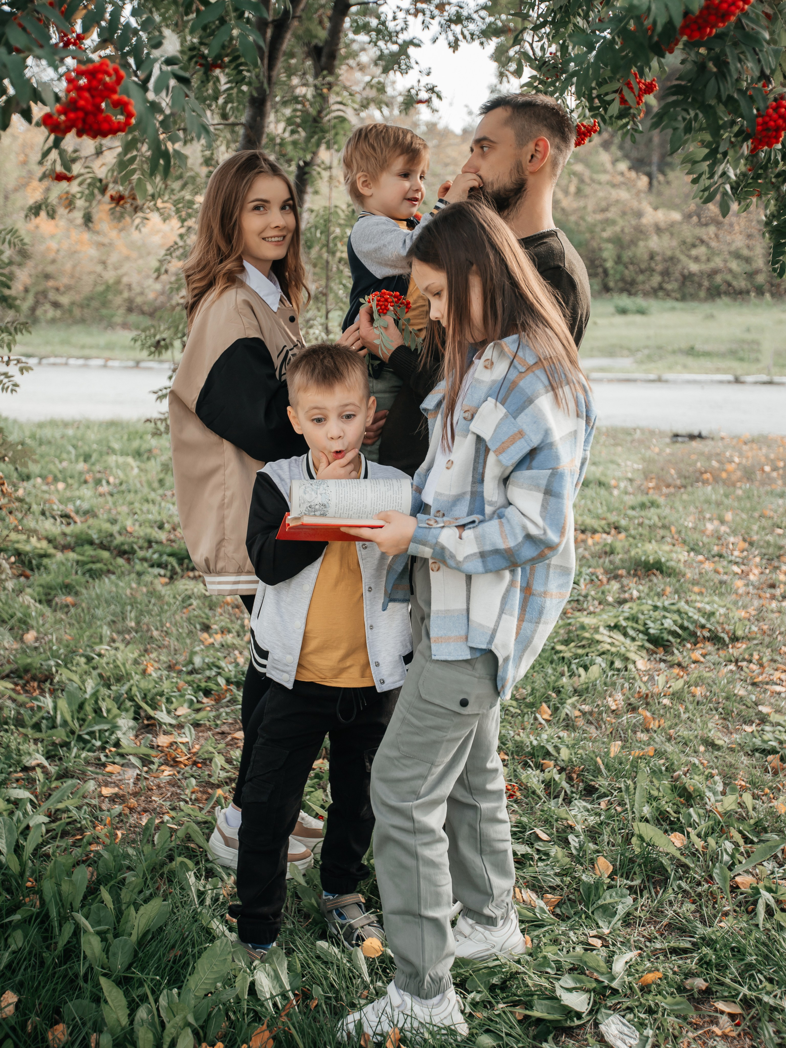 Максим Настя Валерия Юра и Матвей. Семейный и детский фотограф в  г. Екатеринбурге Холодова Юлия