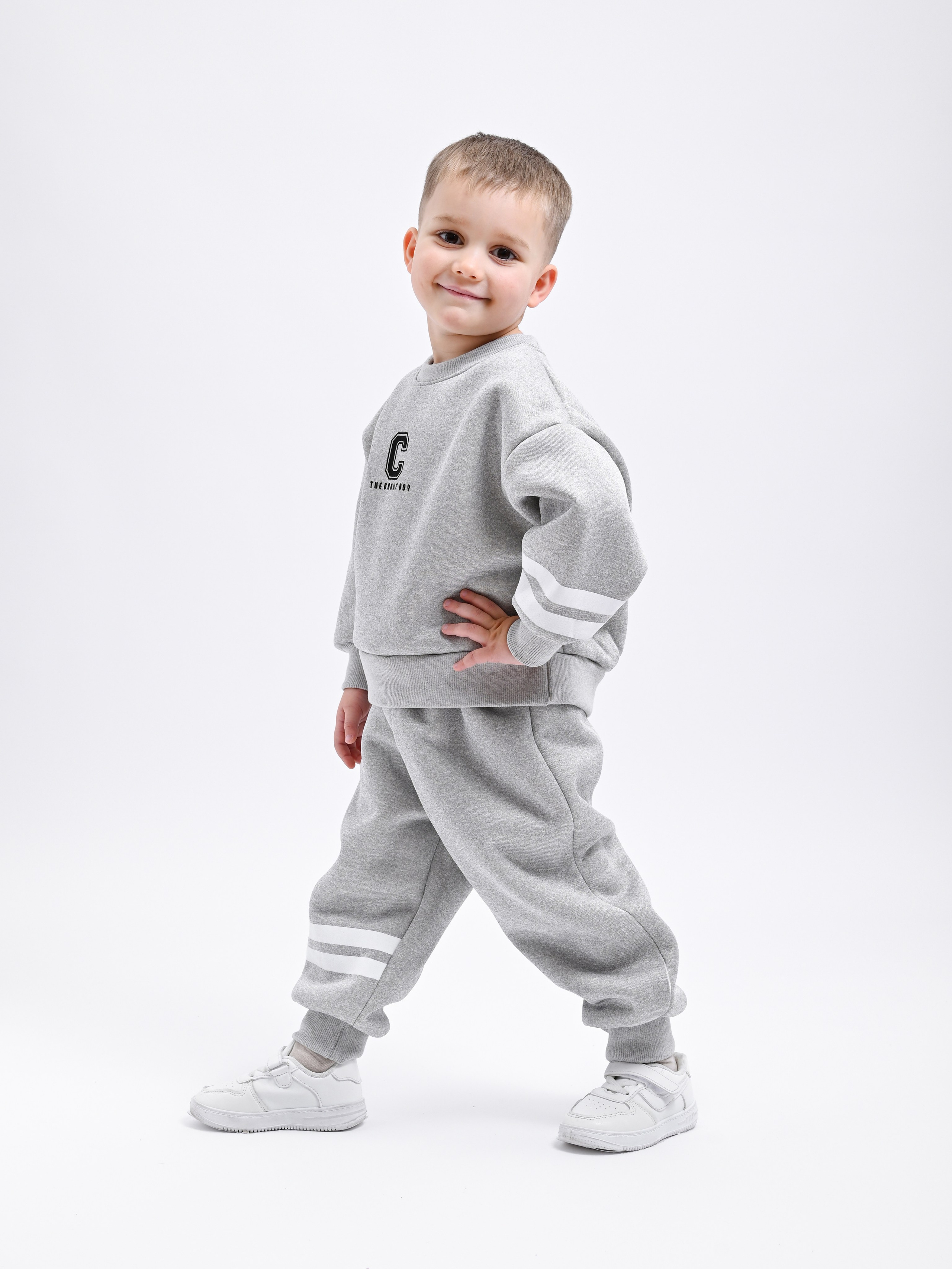 Детские костюмы. Предметный фотограф, фото для маркетплейсов Пятигорск, КМВ