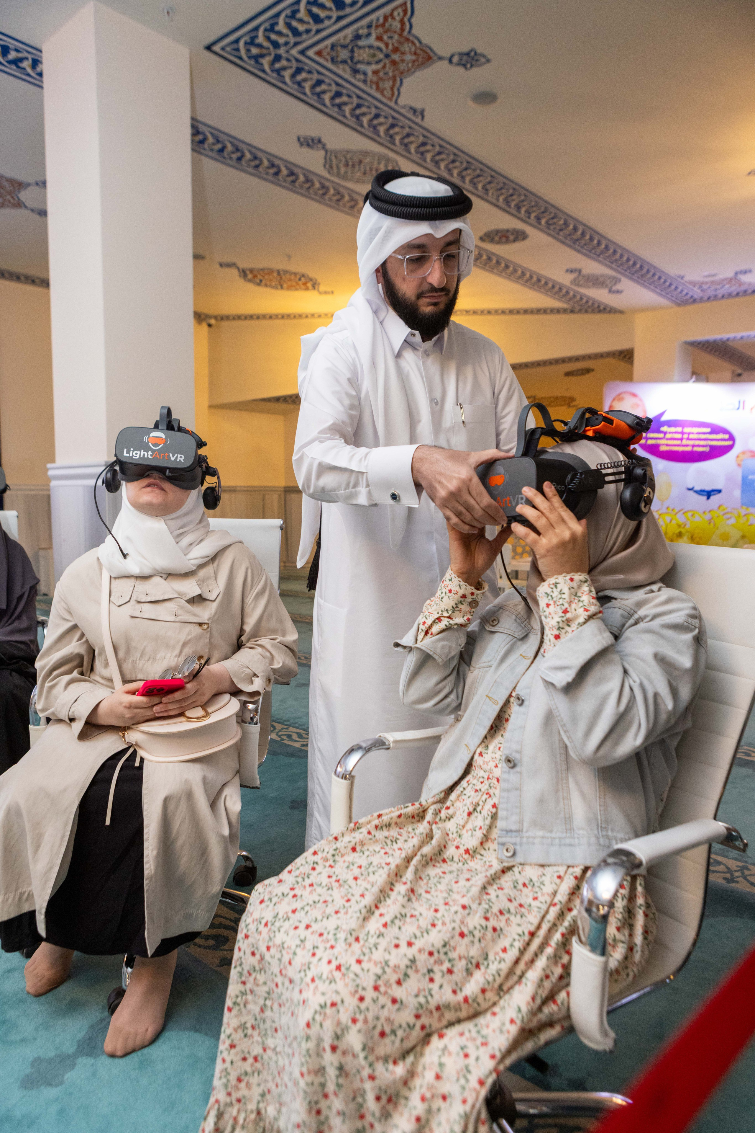 Открытие выставки Мир Корана. Рекламный, предметный, репортажный, семейный фотограф и художник в Москве