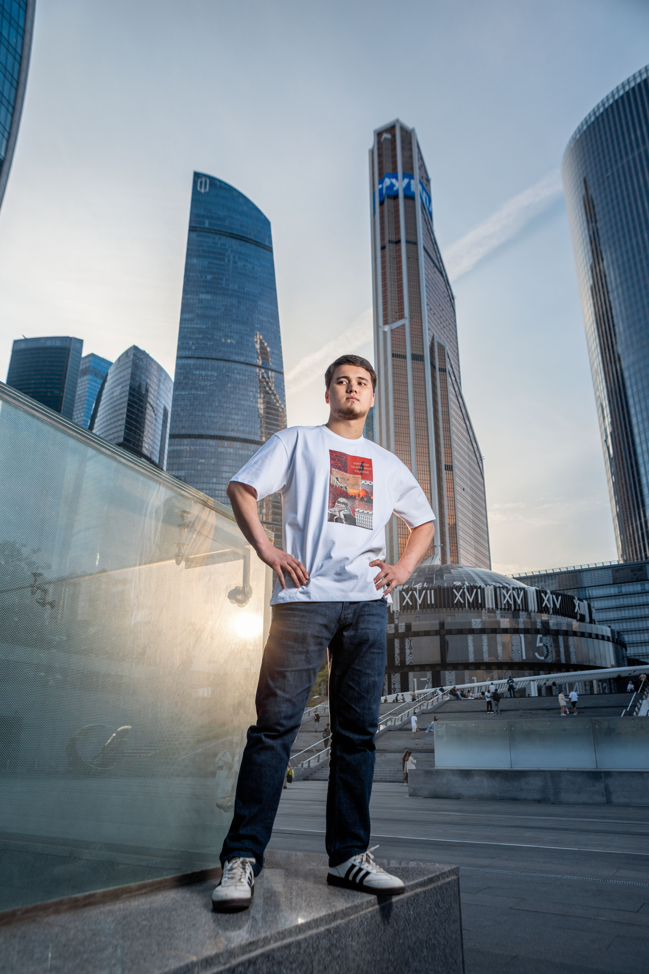 Olive Flstn. Рекламный, предметный, репортажный, семейный фотограф и художник в Москве