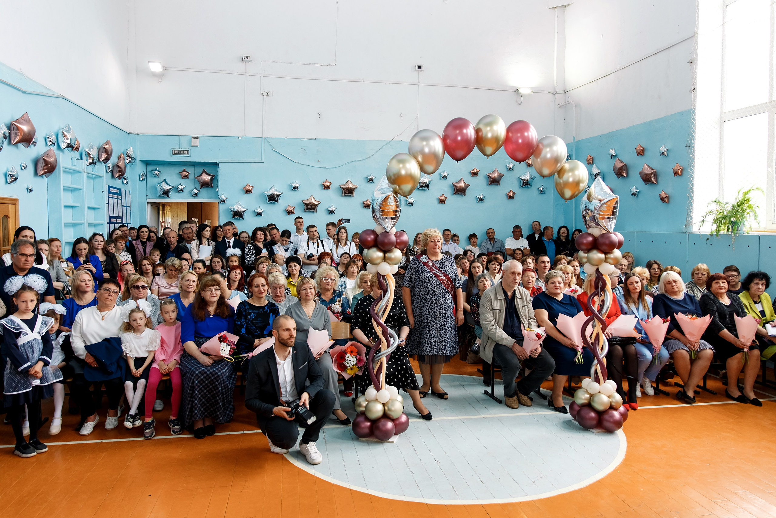 11 класс Последний звонок. Фотограф Любовь Корниенко, Примоский край