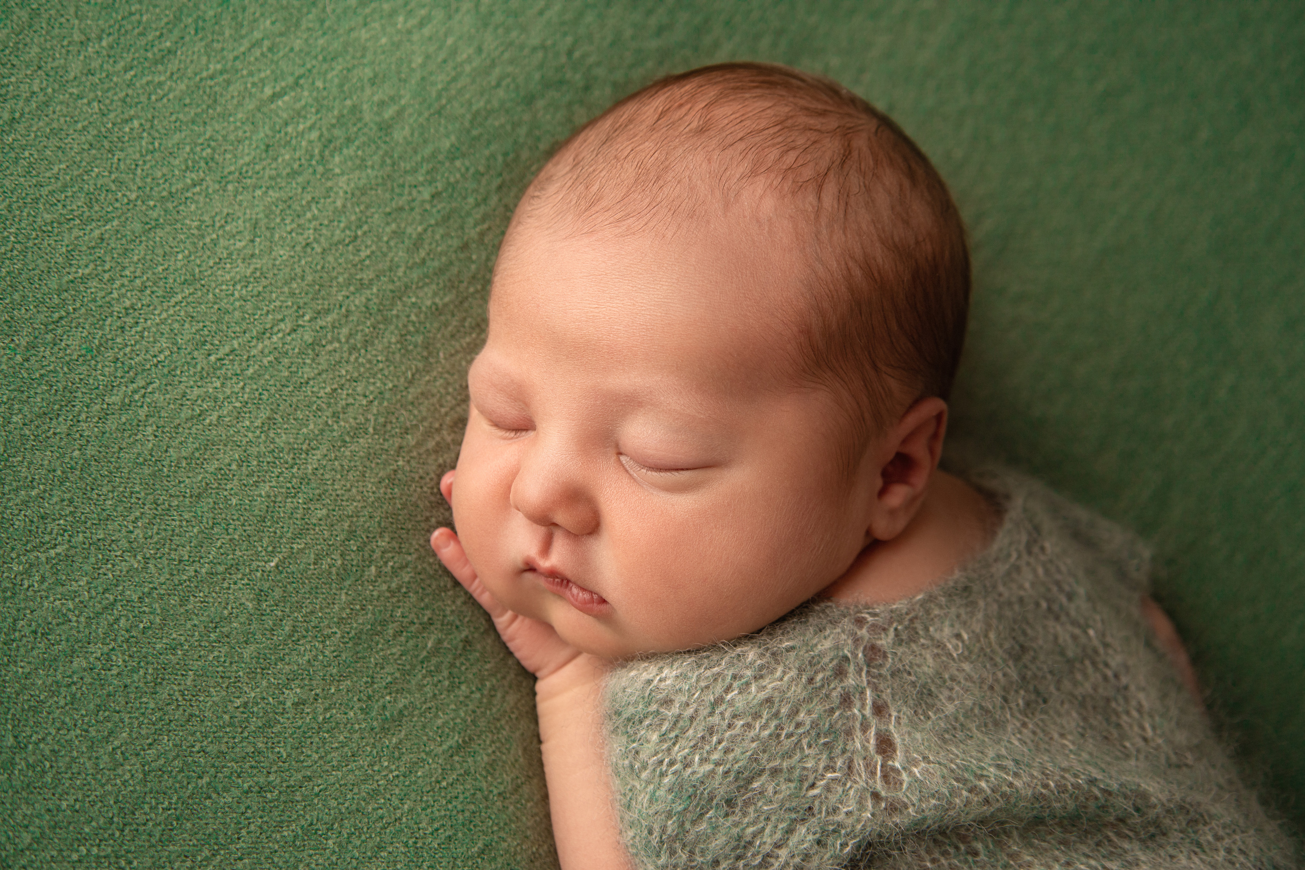 NEWBORN. Смиричевская Екатерина — фотограф новорожденных