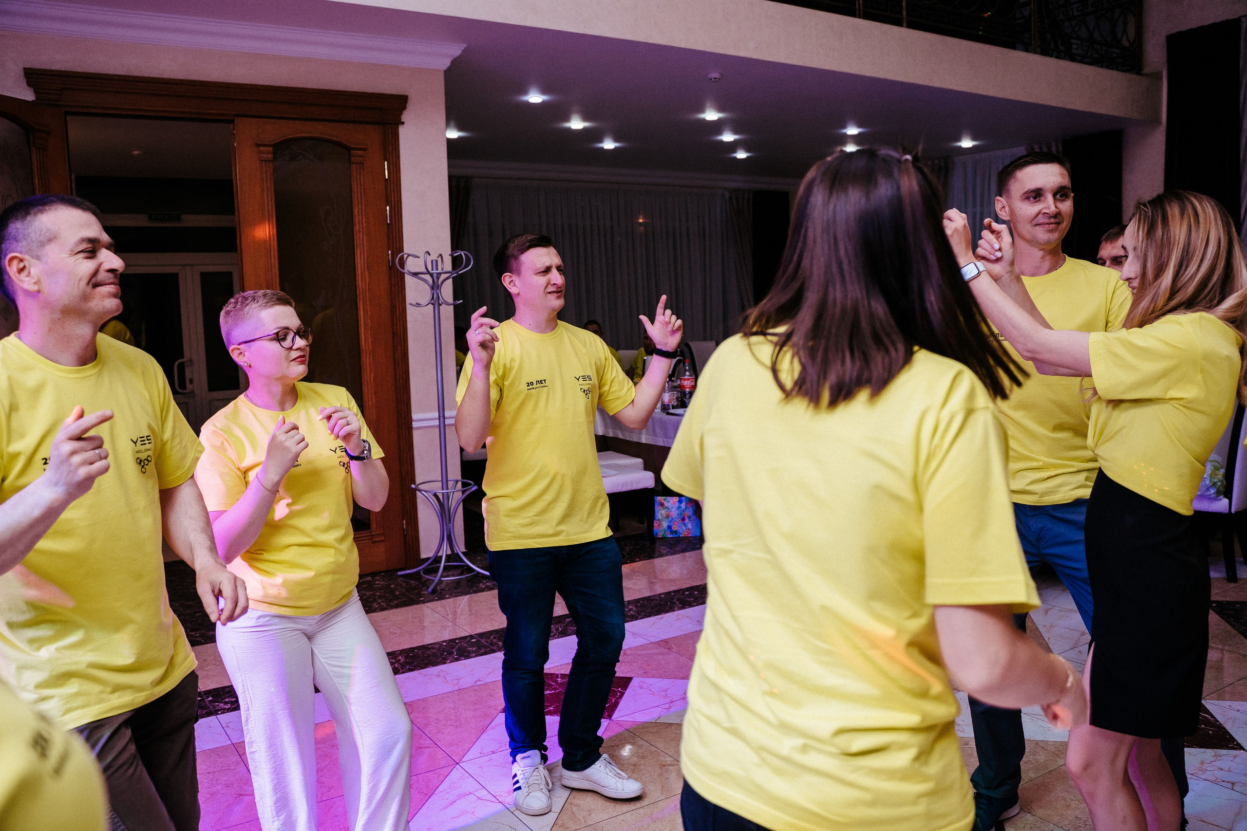 Yes Holding. Свадебный фотограф в Симферополе