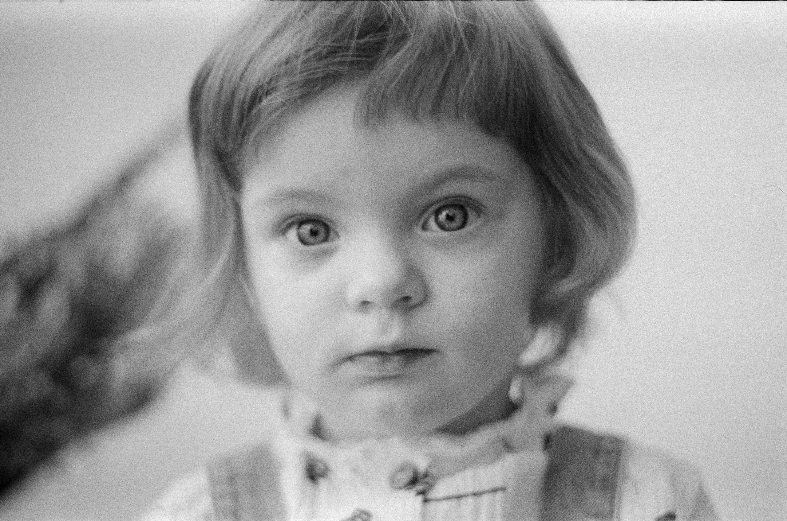 Маленькая Устина. Настя Оленченко, портретный/семейный фотограф на цифру и плёнку Москва