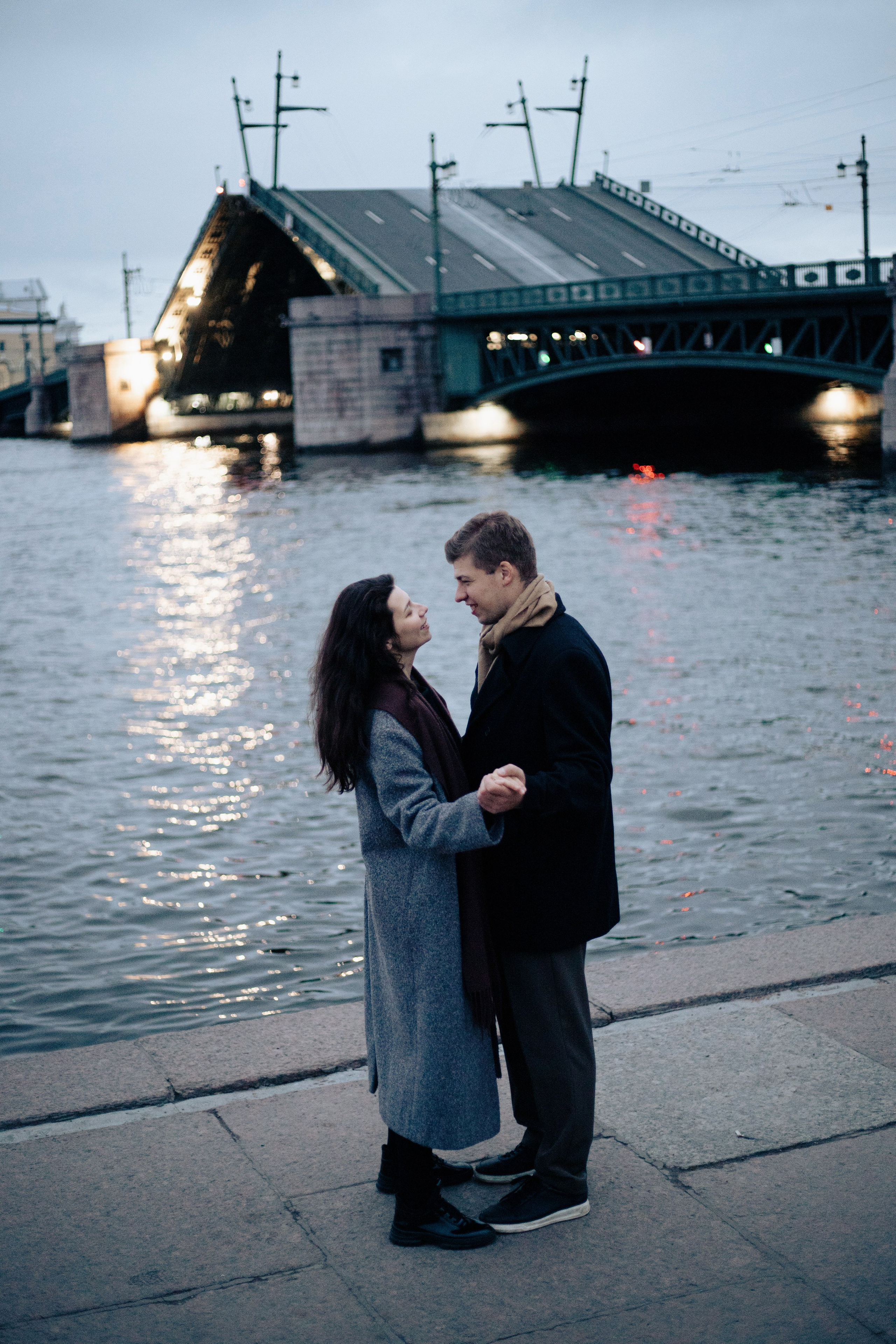 РАЗВОДНЫЕ. Петербургский фотограф — Рия