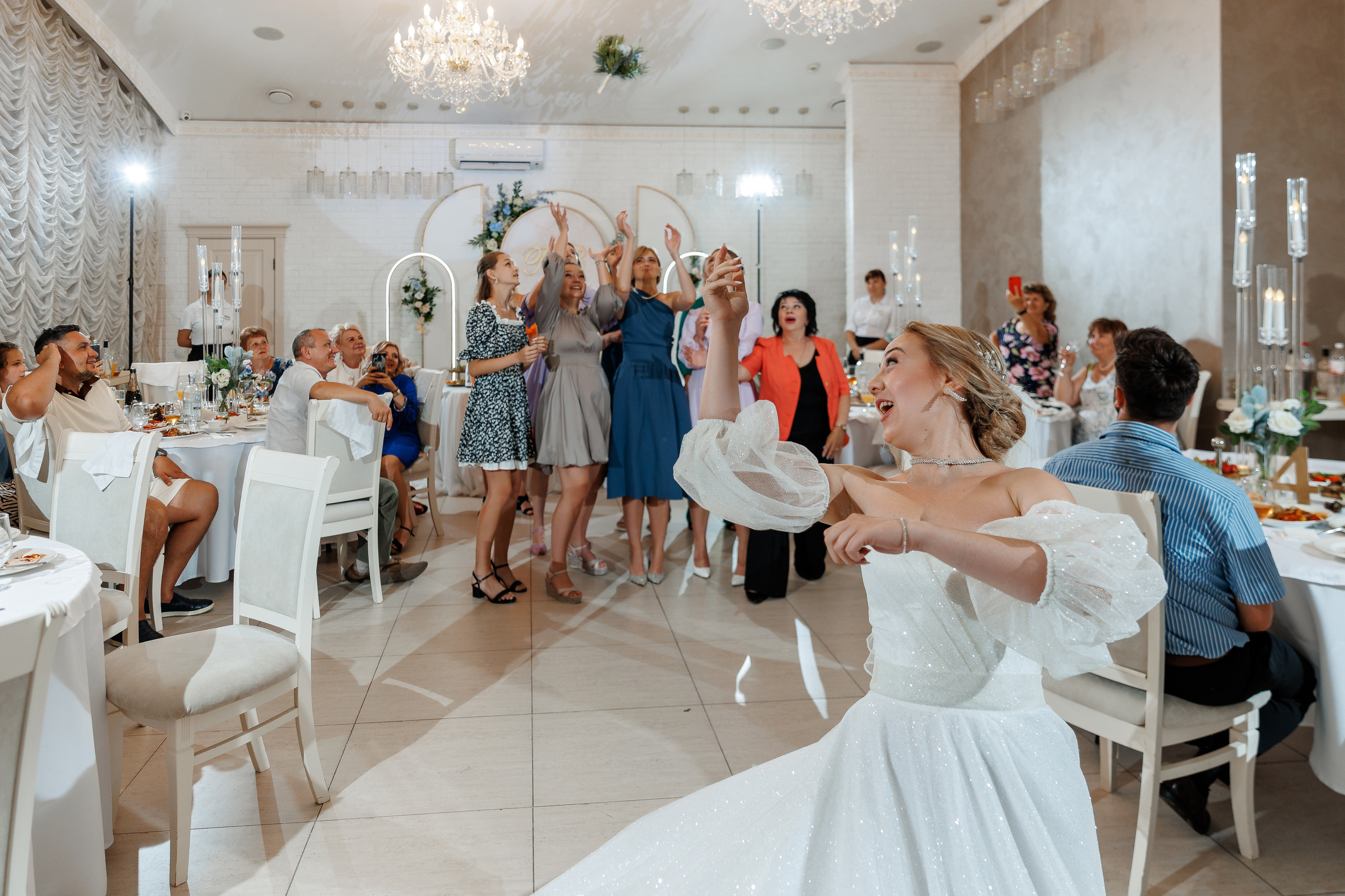 Семейное торжество в отеле Превысоковъ. Анонс свадьбы Владлена и Виктории. Свадебный фотограф в Крыму и Севастополе Ольга Баскакова