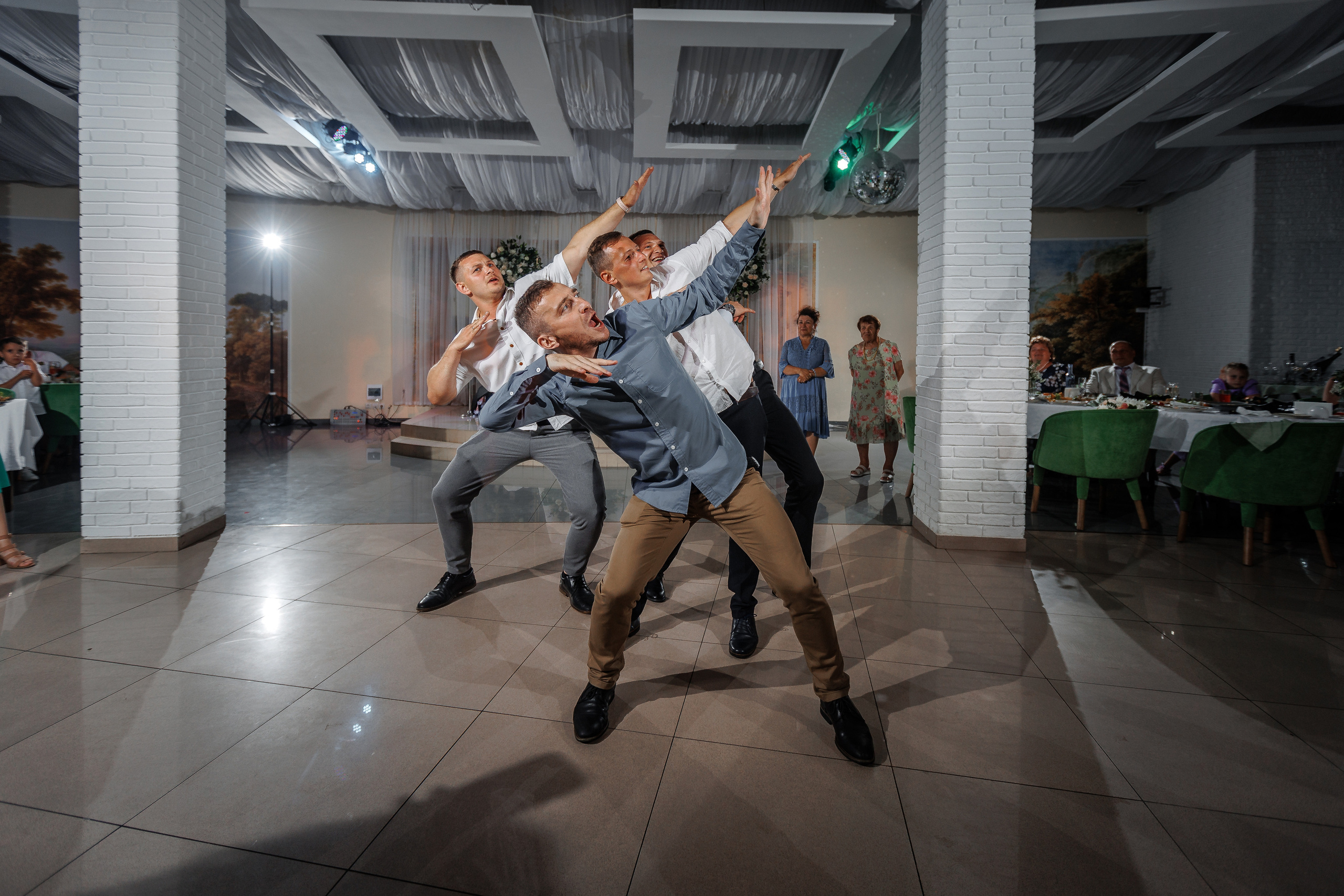 Анонс свадьбы Ольги и Сергея. Свадебный фотограф в Крыму и Севастополе Ольга Баскакова