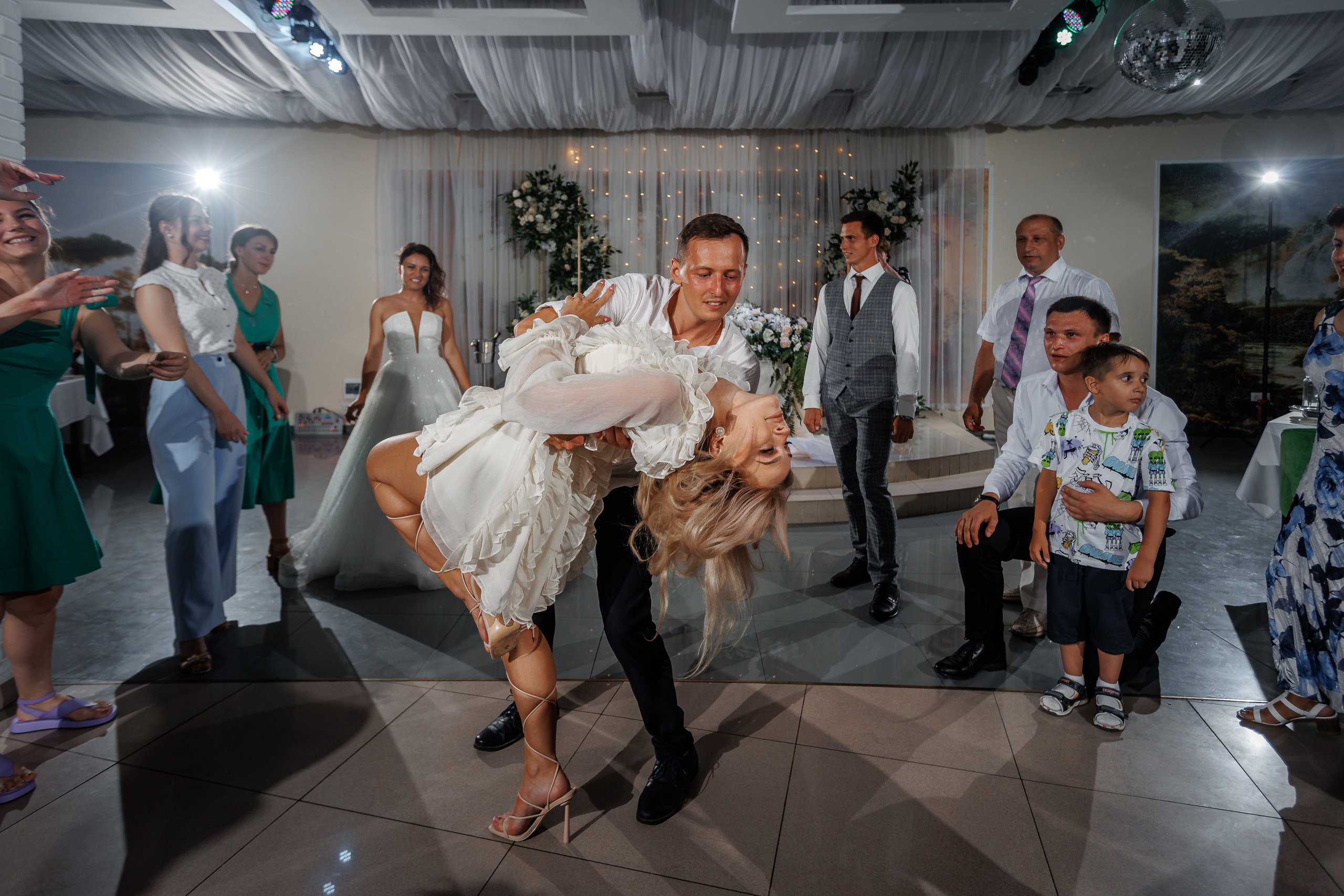 Анонс свадьбы Ольги и Сергея. Свадебный фотограф в Крыму и Севастополе Ольга Баскакова