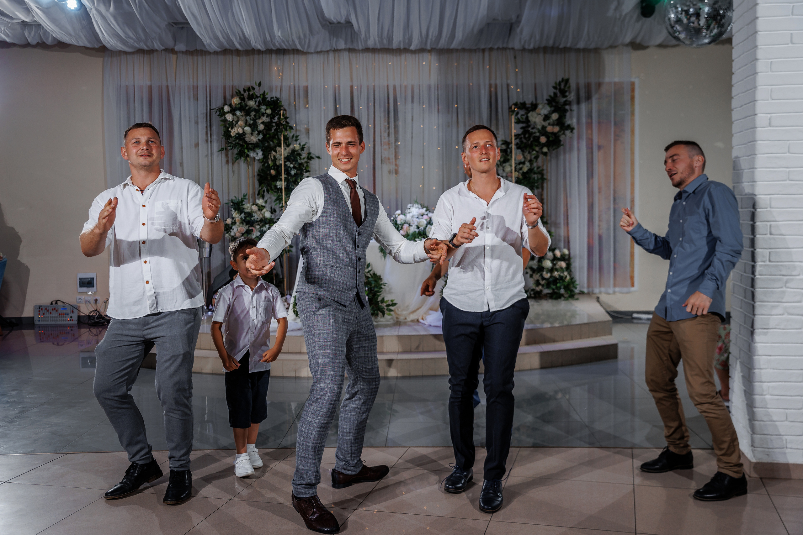 Анонс свадьбы Ольги и Сергея. Свадебный фотограф в Крыму и Севастополе Ольга Баскакова