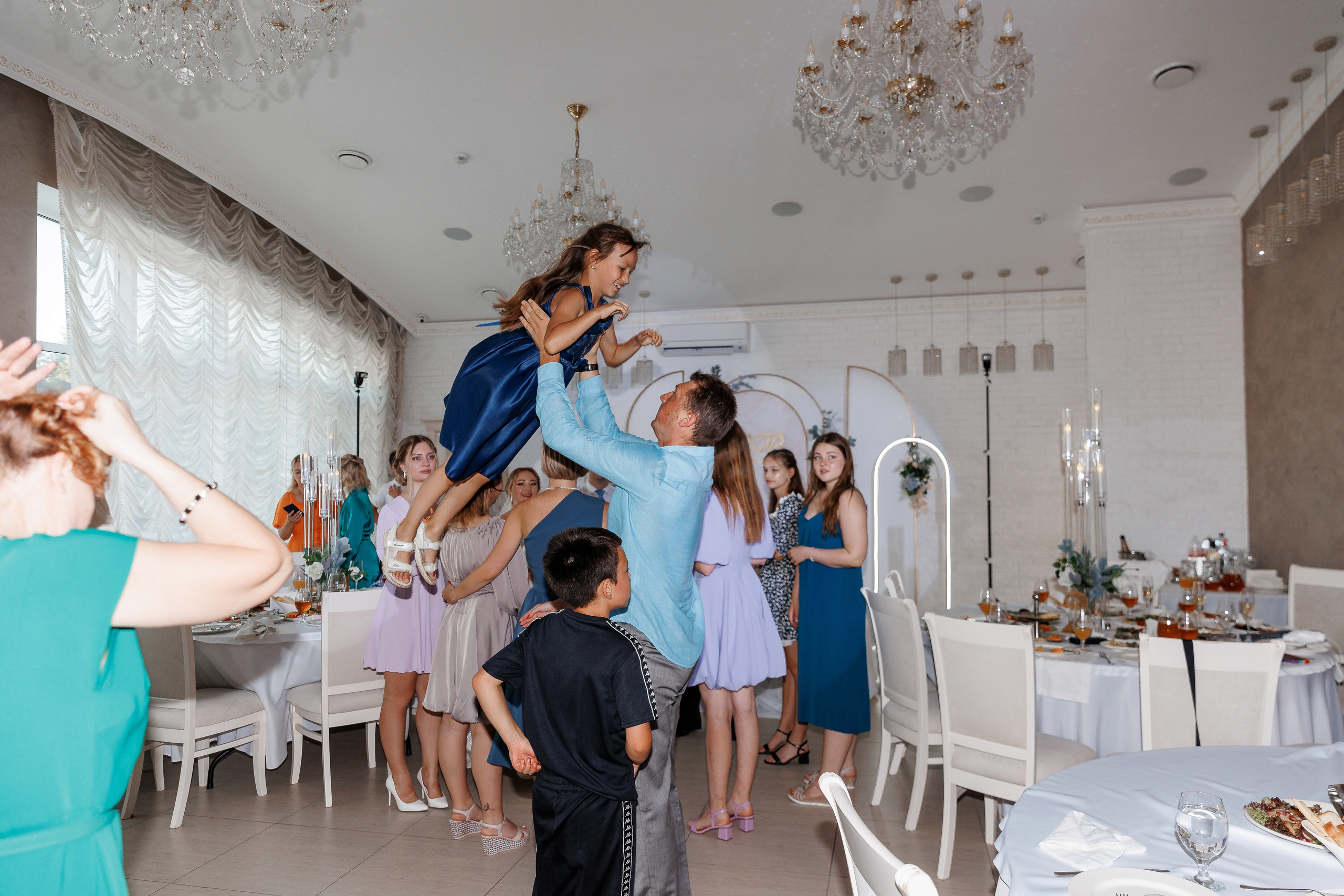 Семейное торжество в отеле Превысоковъ. Анонс свадьбы Владлена и Виктории. Свадебный фотограф в Крыму и Севастополе Ольга Баскакова