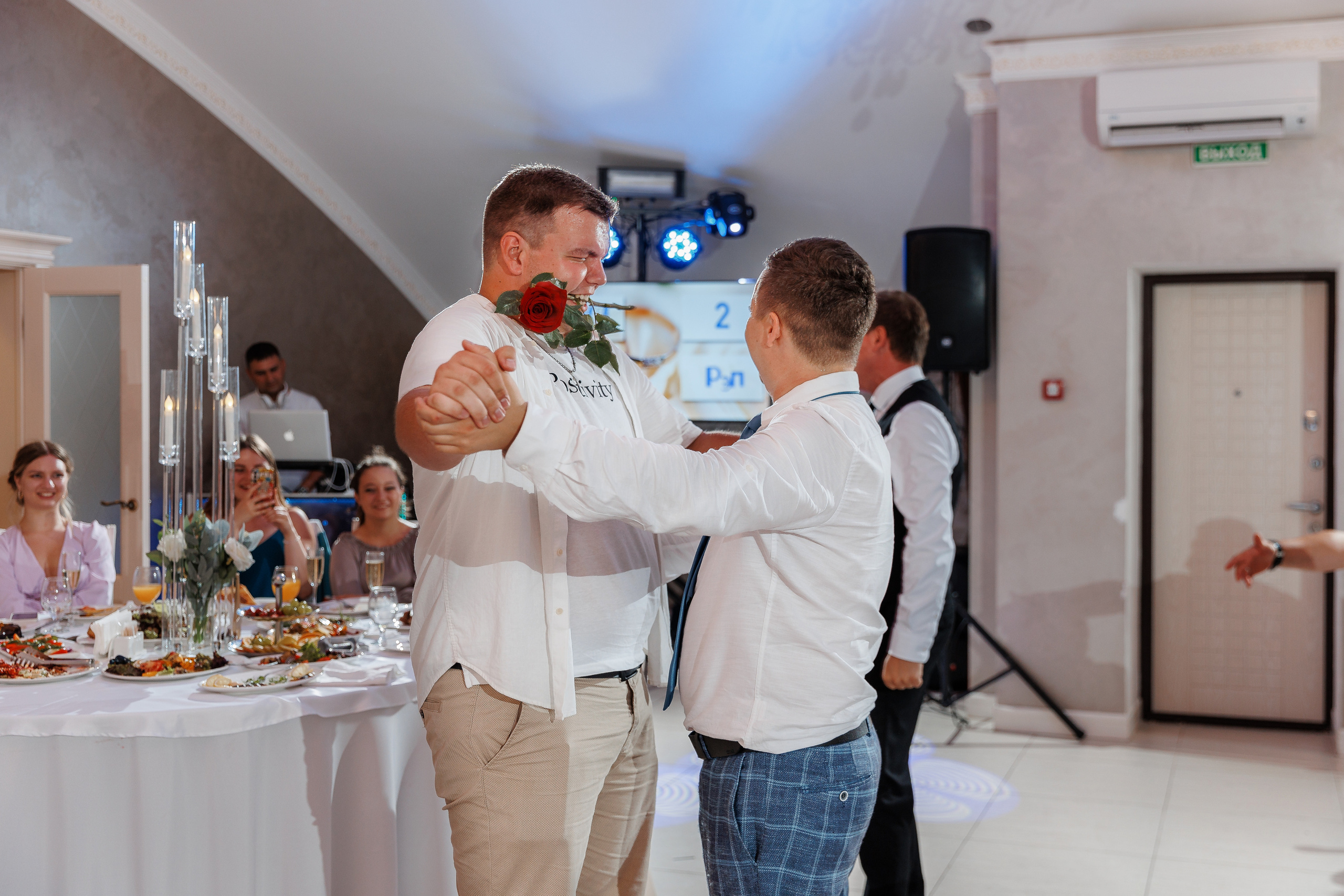 Семейное торжество в отеле Превысоковъ. Анонс свадьбы Владлена и Виктории. Свадебный фотограф в Крыму и Севастополе Ольга Баскакова