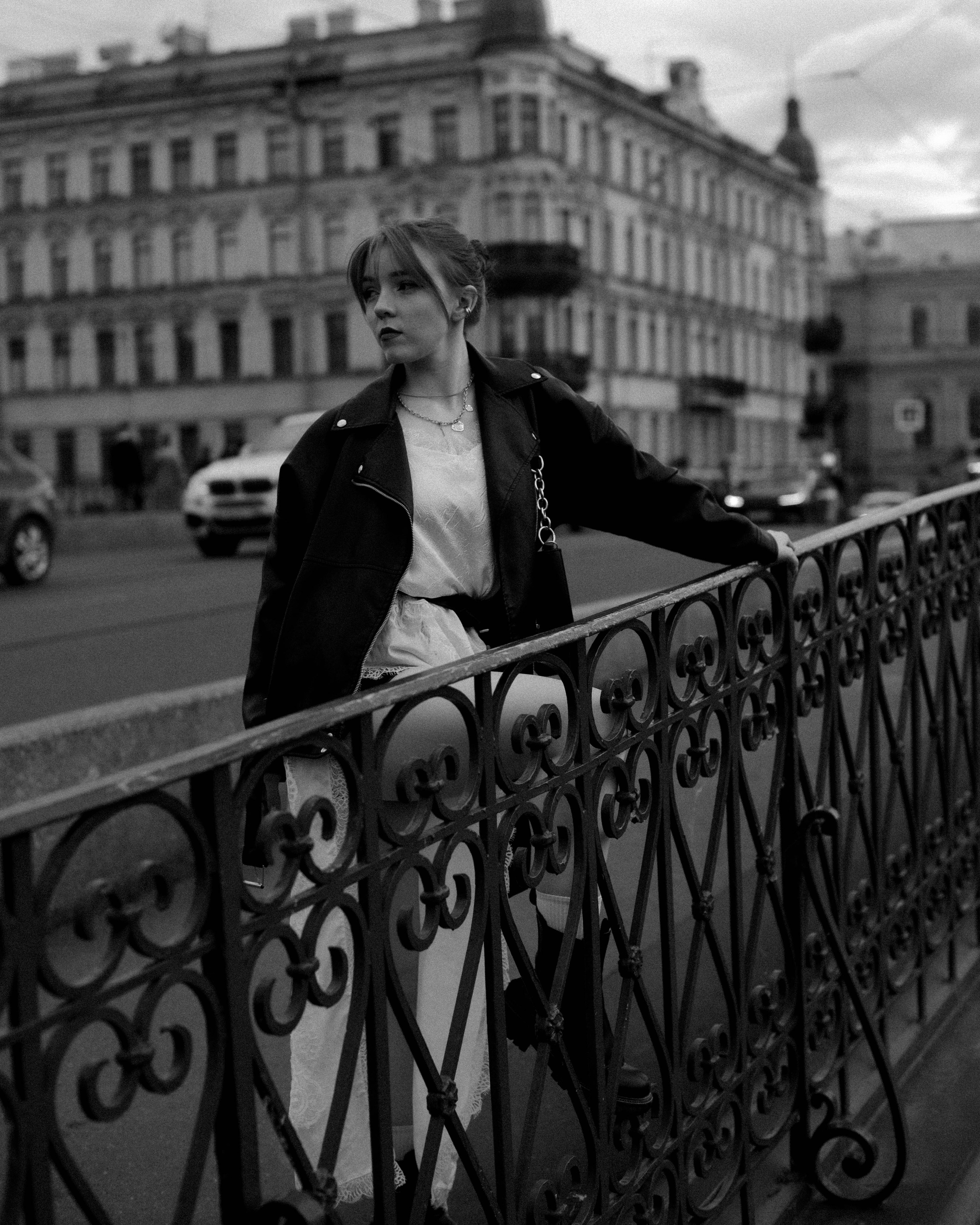 Оля. Женский фотограф. Создатель украшений ручной работы. Модель