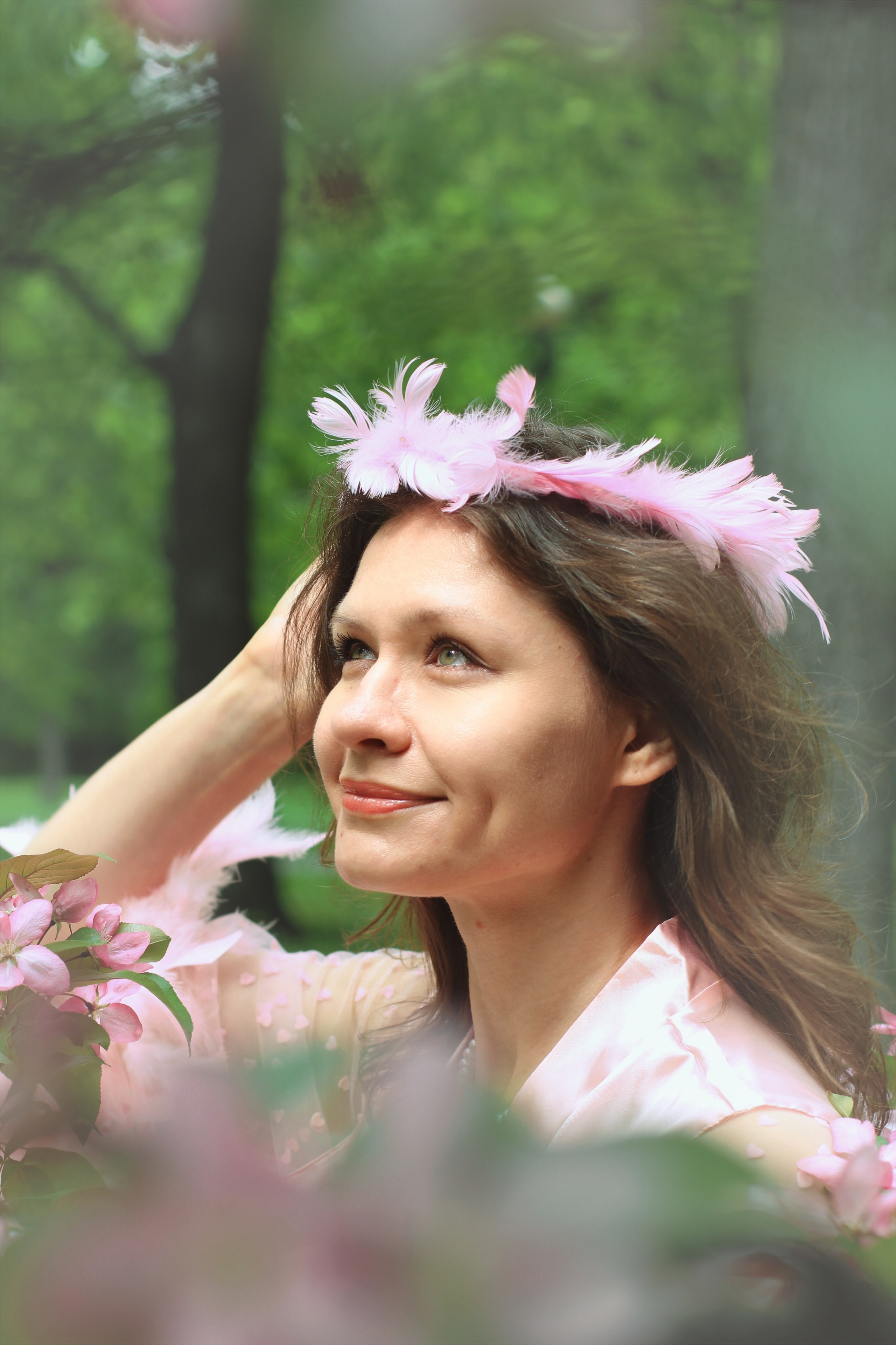 Анастасия фотосессия в Екатерининском парке во время цветения яблонь. Ваш личный фотограф в Москве Мила