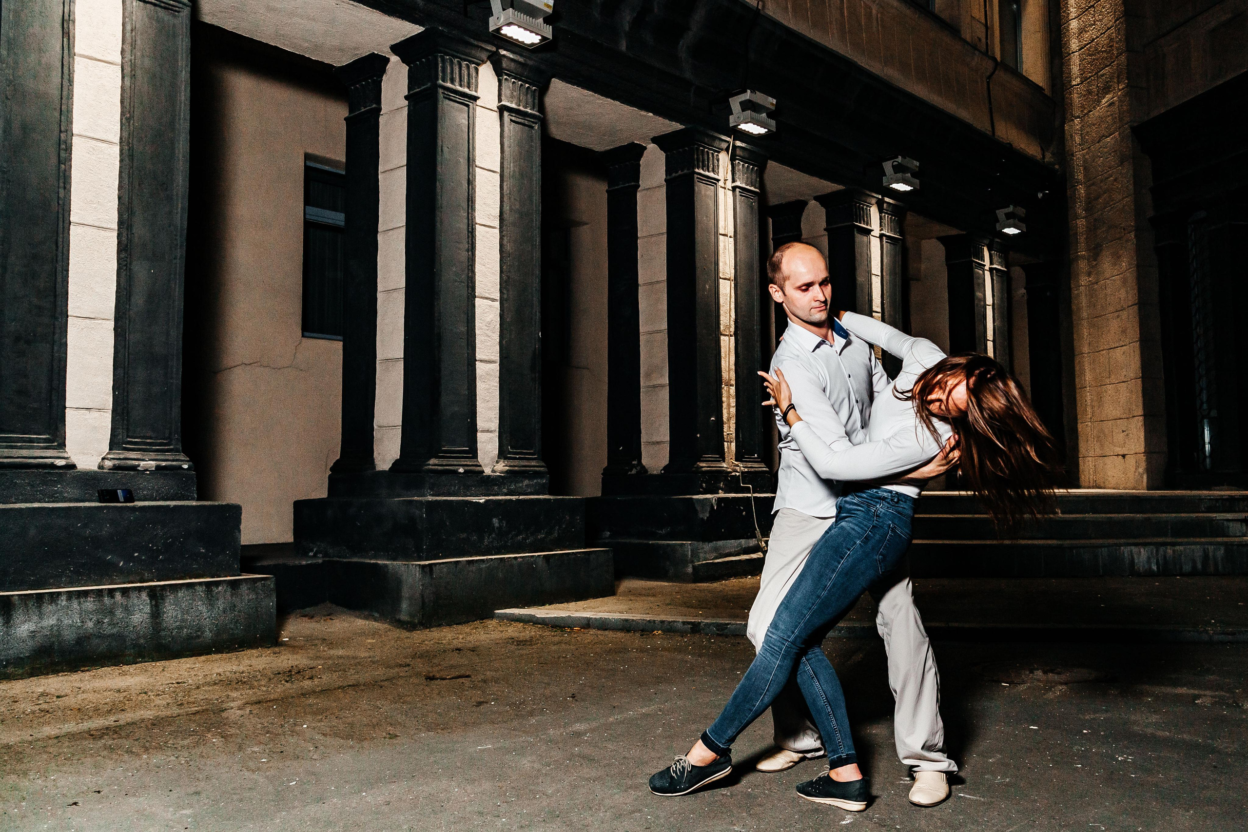 Ipanema танцуют ночью. Репортажный фотограф в Новосибирске