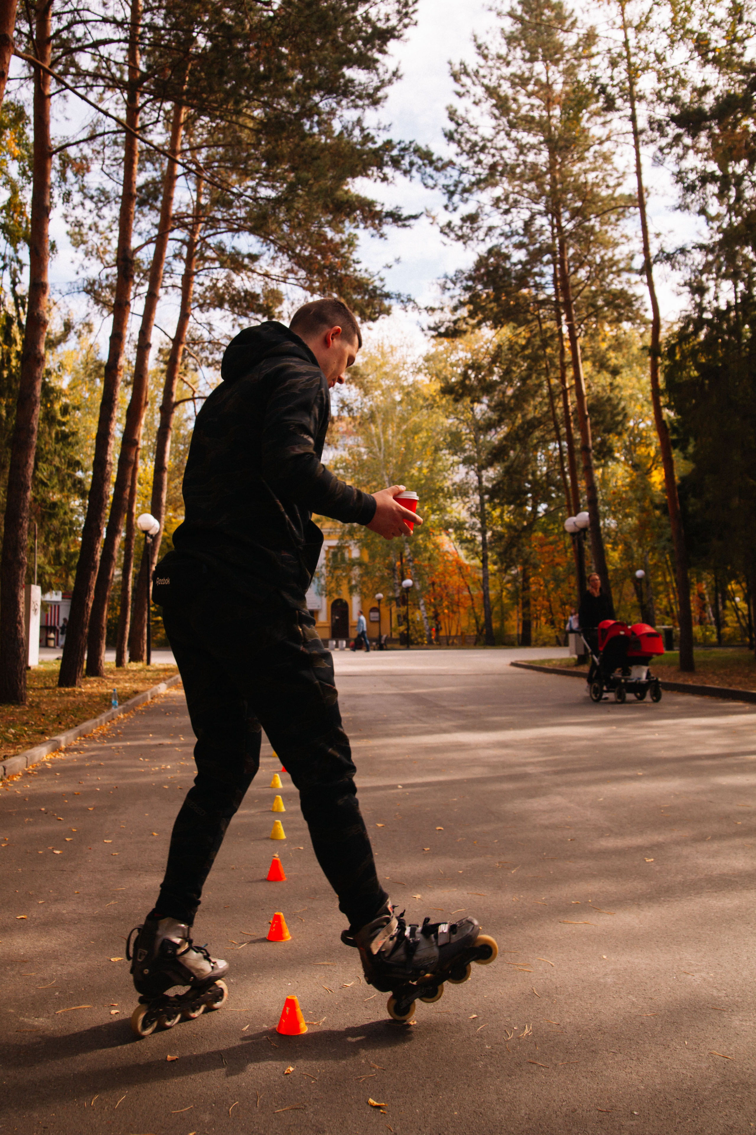 Сиброллер съемка в парке. Репортажный фотограф в Новосибирске
