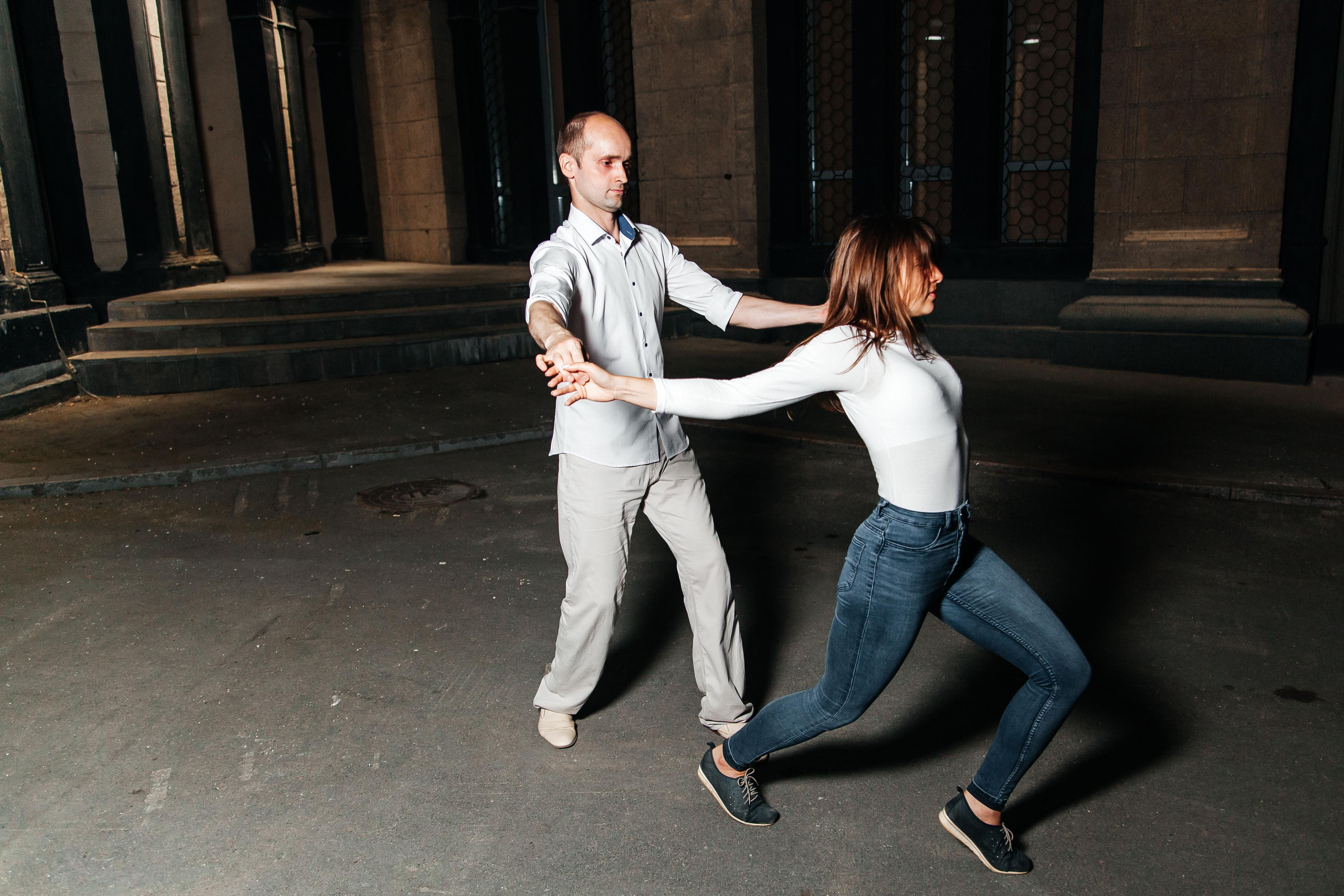 Ipanema танцуют ночью. Репортажный фотограф в Новосибирске