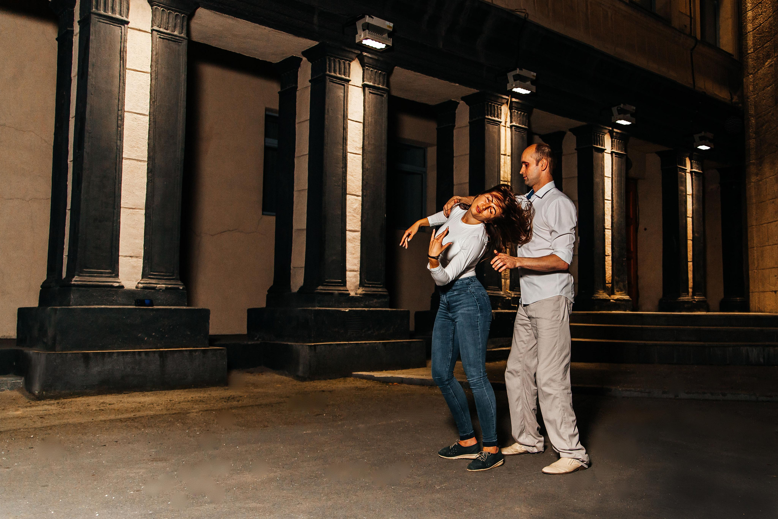 Ipanema танцуют ночью. Репортажный фотограф в Новосибирске