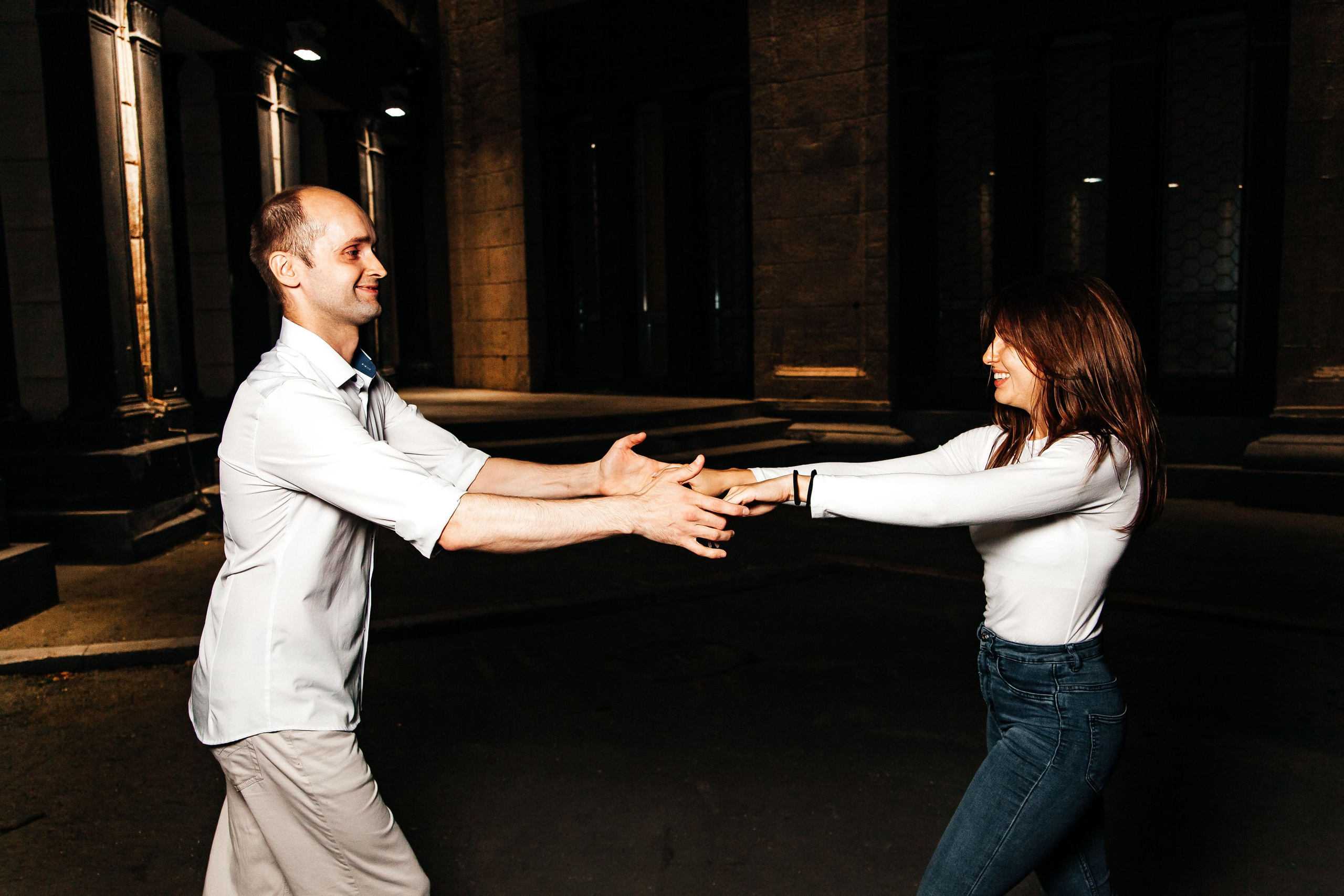 Ipanema танцуют ночью. Репортажный фотограф в Новосибирске