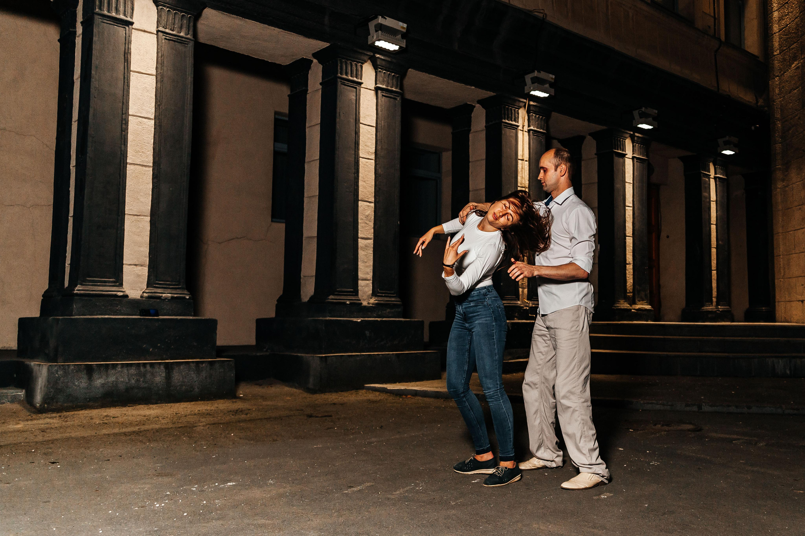 Ipanema танцуют ночью. Репортажный фотограф в Новосибирске