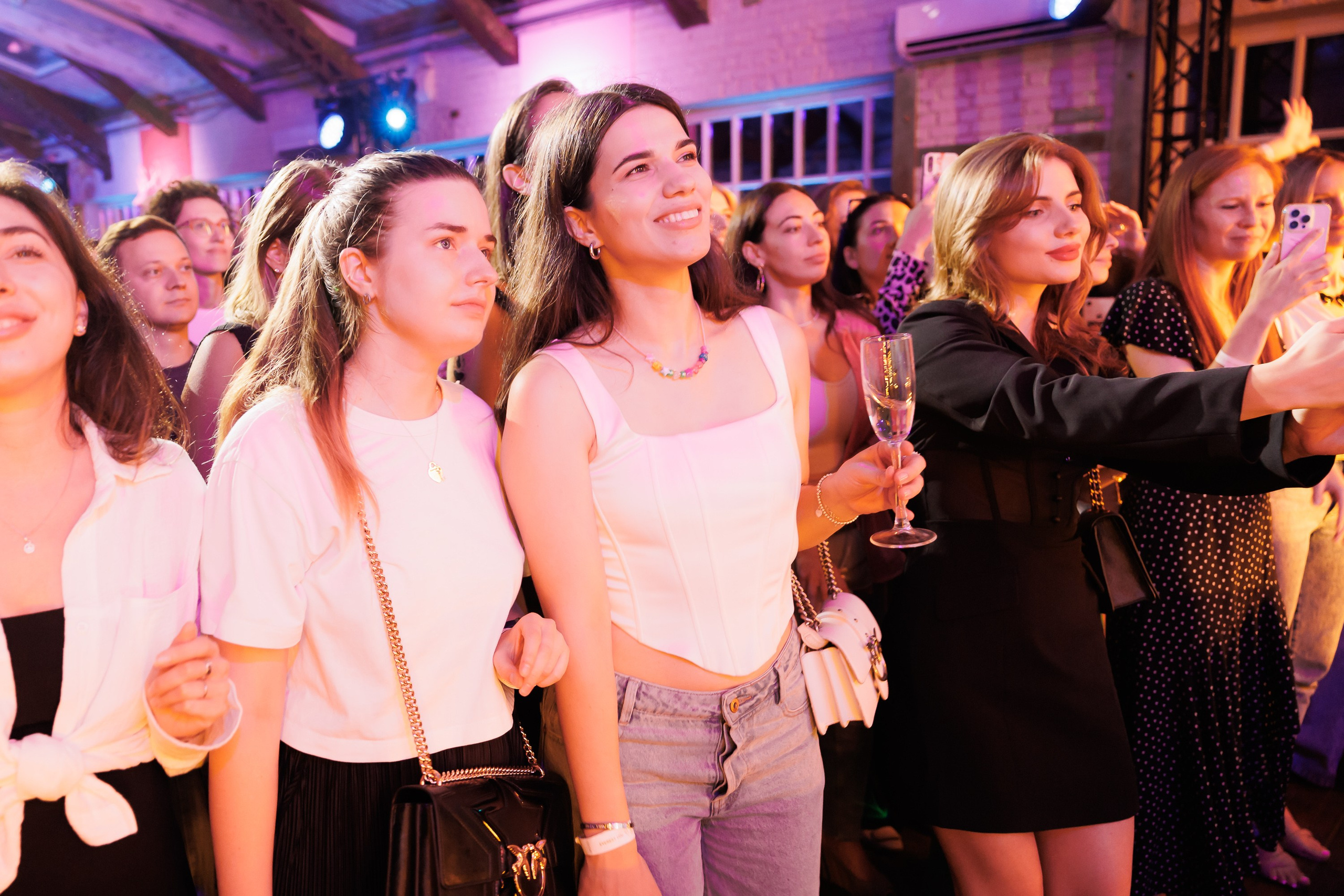 EVEREST VIBE good vibes only 16.08.2023. EVEREST PHOTO REPORT