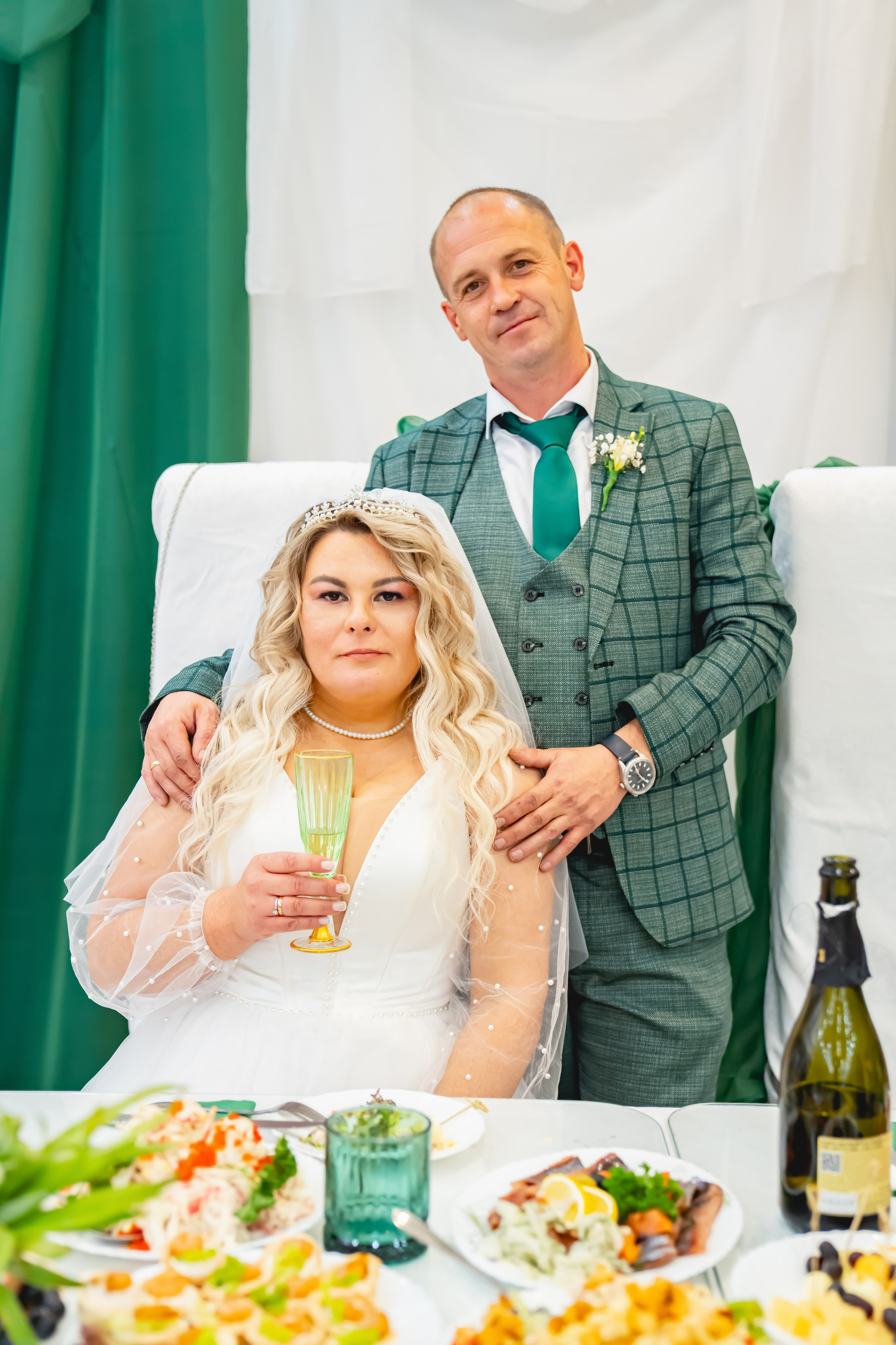 Осенняя Свадьба 2024. Занимаюсь профессиональной фотографией и живу рядом с Байкалом. Работаю в разных жанрах