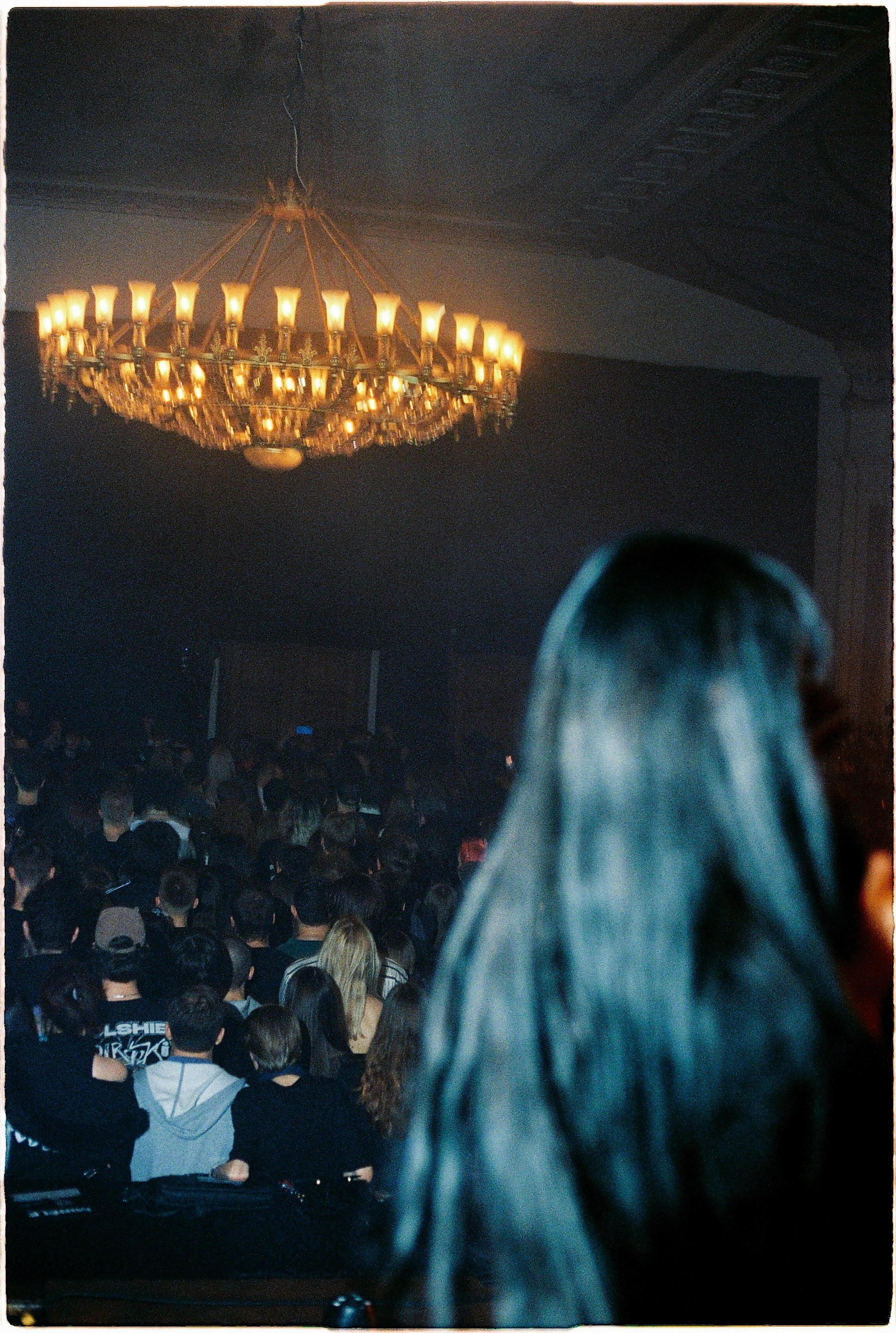 Mirele дк кристалл 2025. Илья Симонов фотограф москва