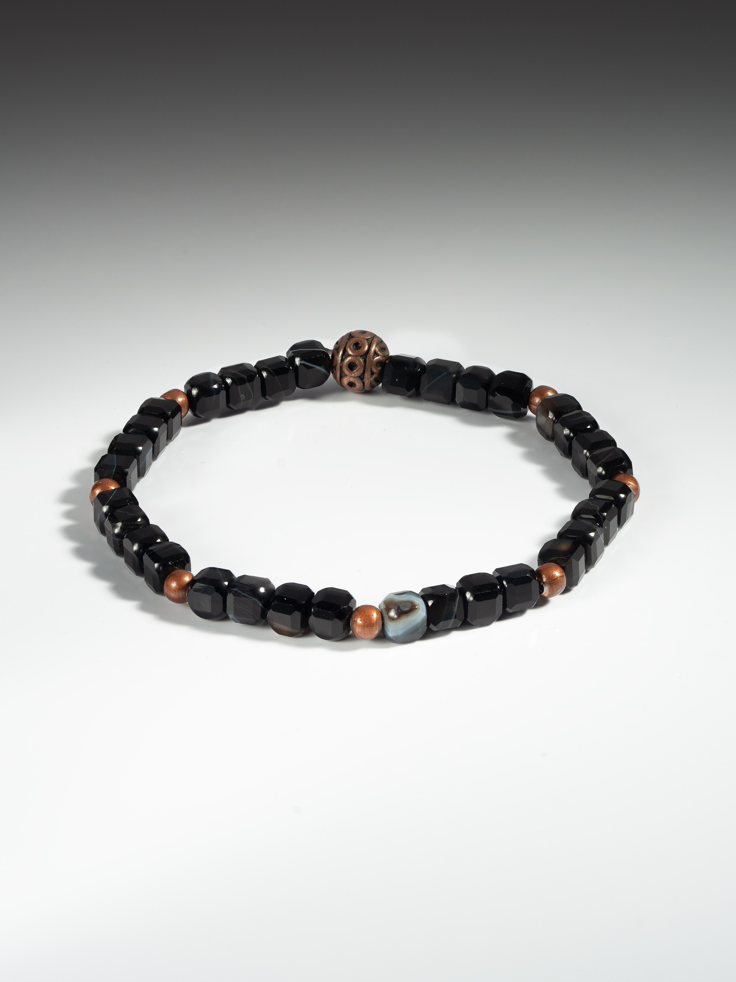 Браслеты. Юлия Василенко, Профессиональный предметный рекламный фотограф Барнаул, Алтай, и по всей России онлайн