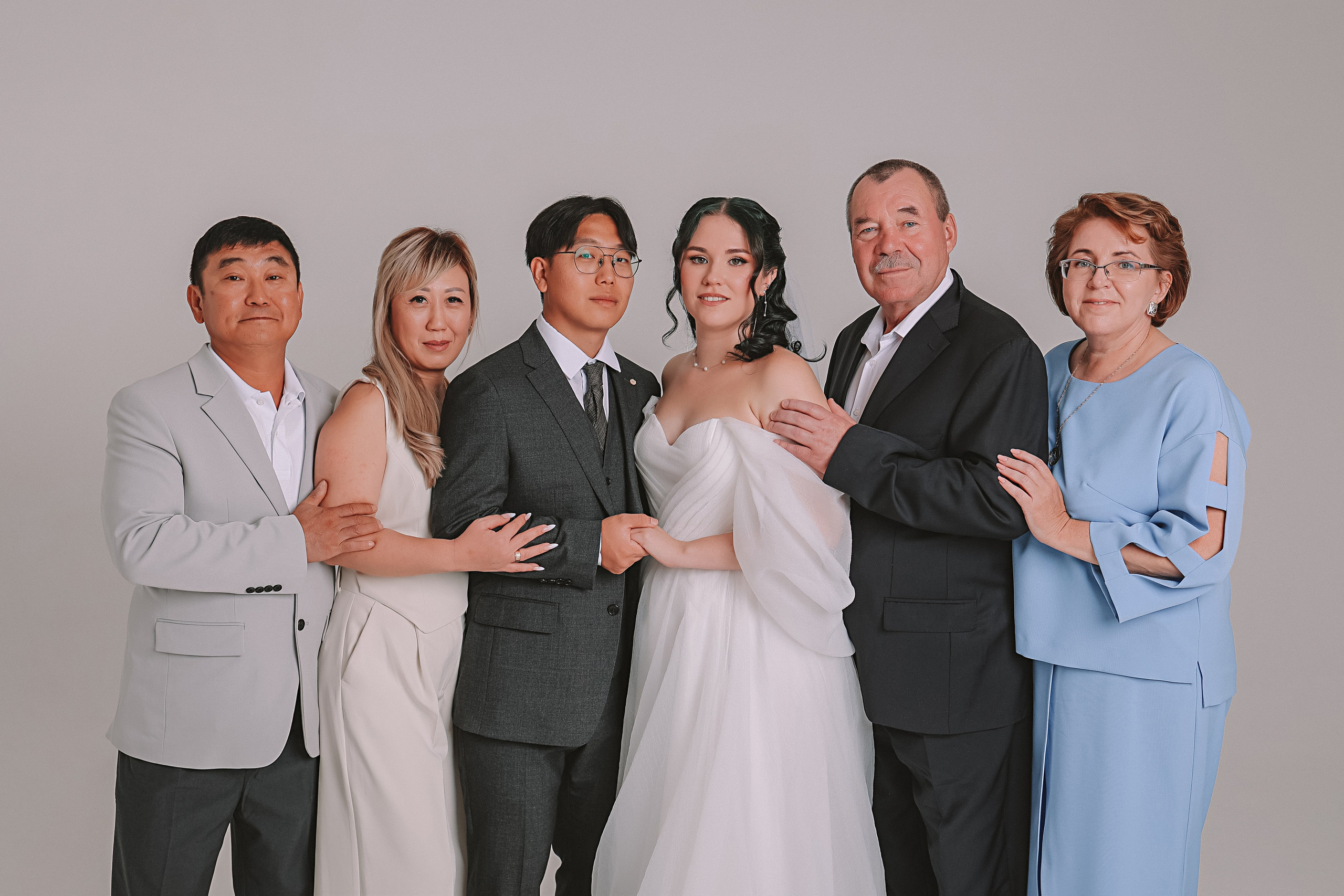 Айвазовский и парк дружбы народов. Семейный фотограф Тюмень, фотограф на роды Салмина Мария